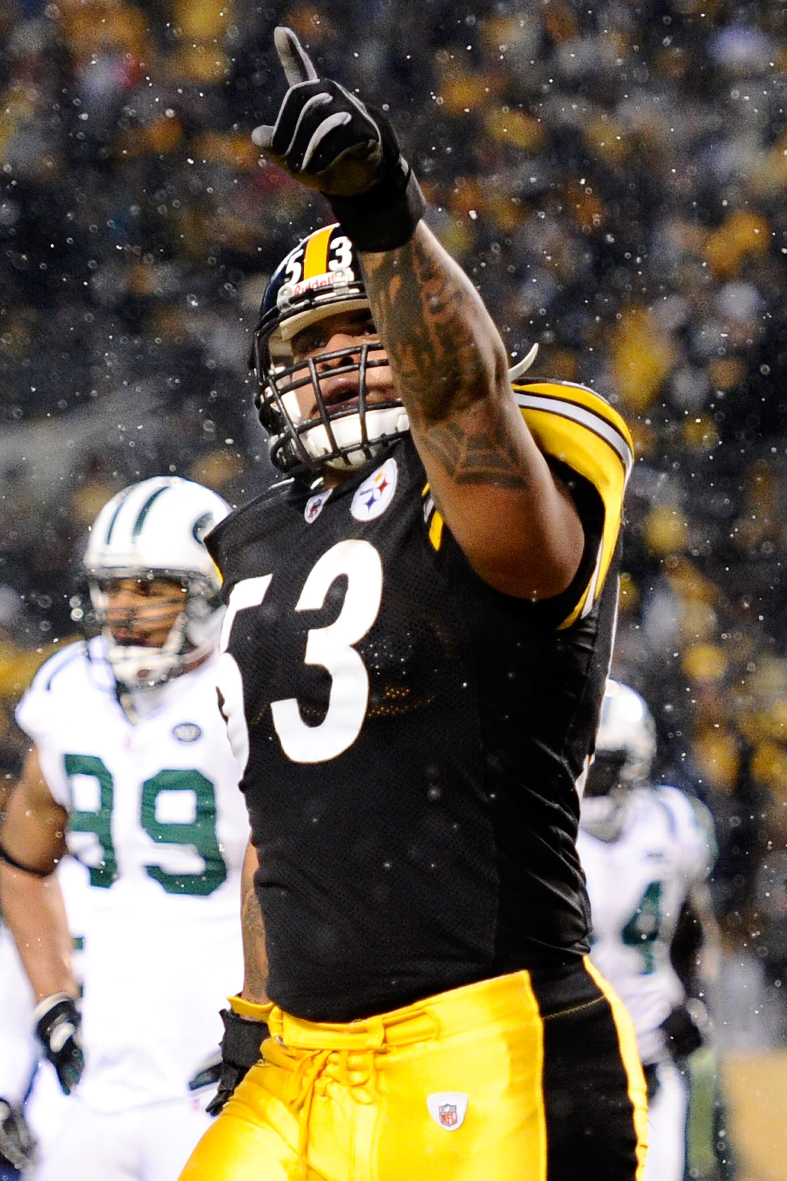 PITTSBURGH - DECEMBER 19: #53 Maurkice Pouncey reacts during the game against the New York Jets at Heinz Field on December 19, 2010 in Pittsburgh, Pennsylvania. (Photo by Karl Walter/Getty Images) PITTSBURGH - DECEMBER 19: #53 Maurkice Pouncey reacts during the game against the New York Jets at Heinz Field on December 19, 2010 in Pittsburgh, Pennsylvania. (Photo by Karl Walter/Getty Images)