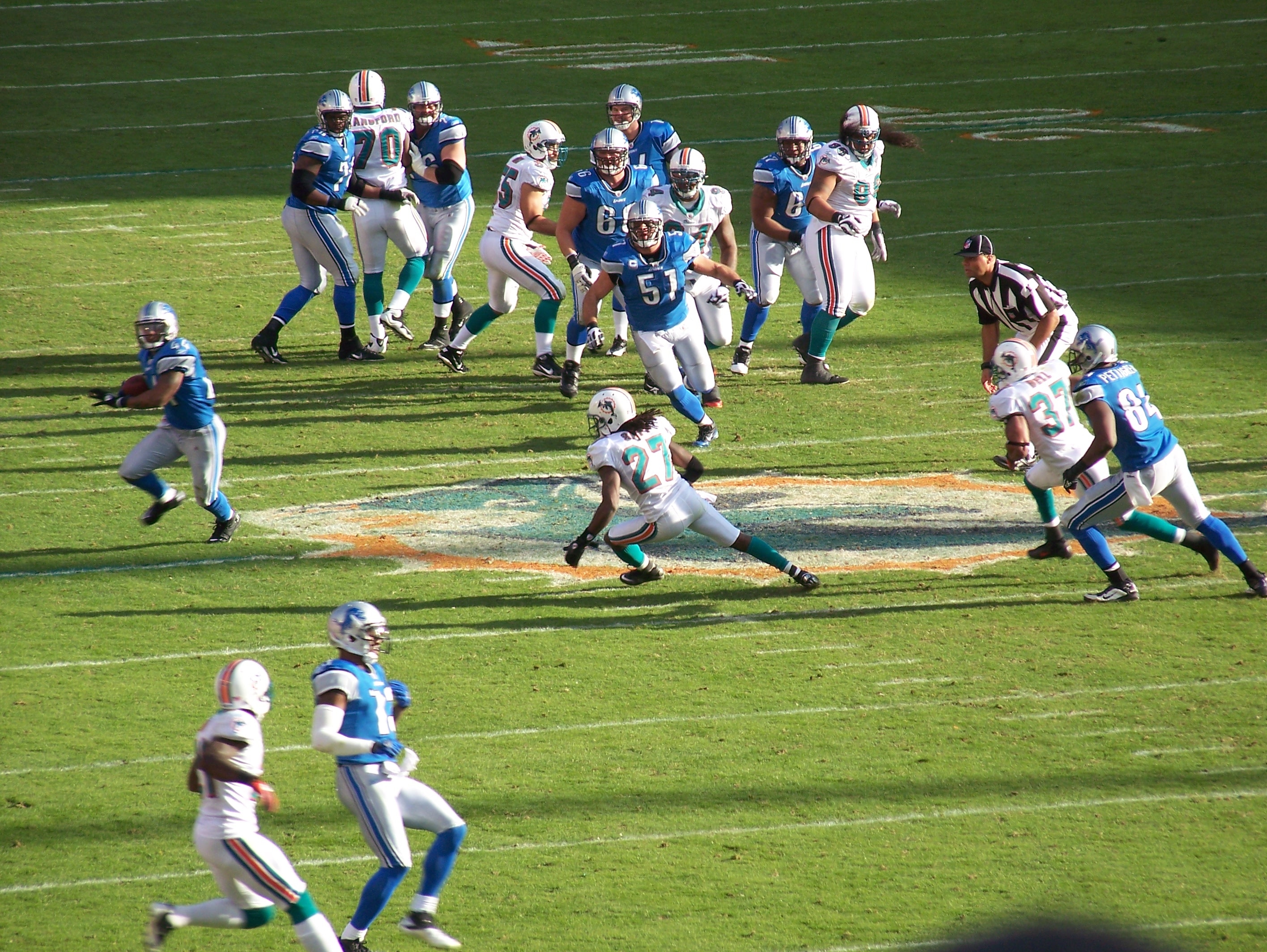 Detroit Lions rookie RB Jahvid Best on a 53-yard touchdown reception.