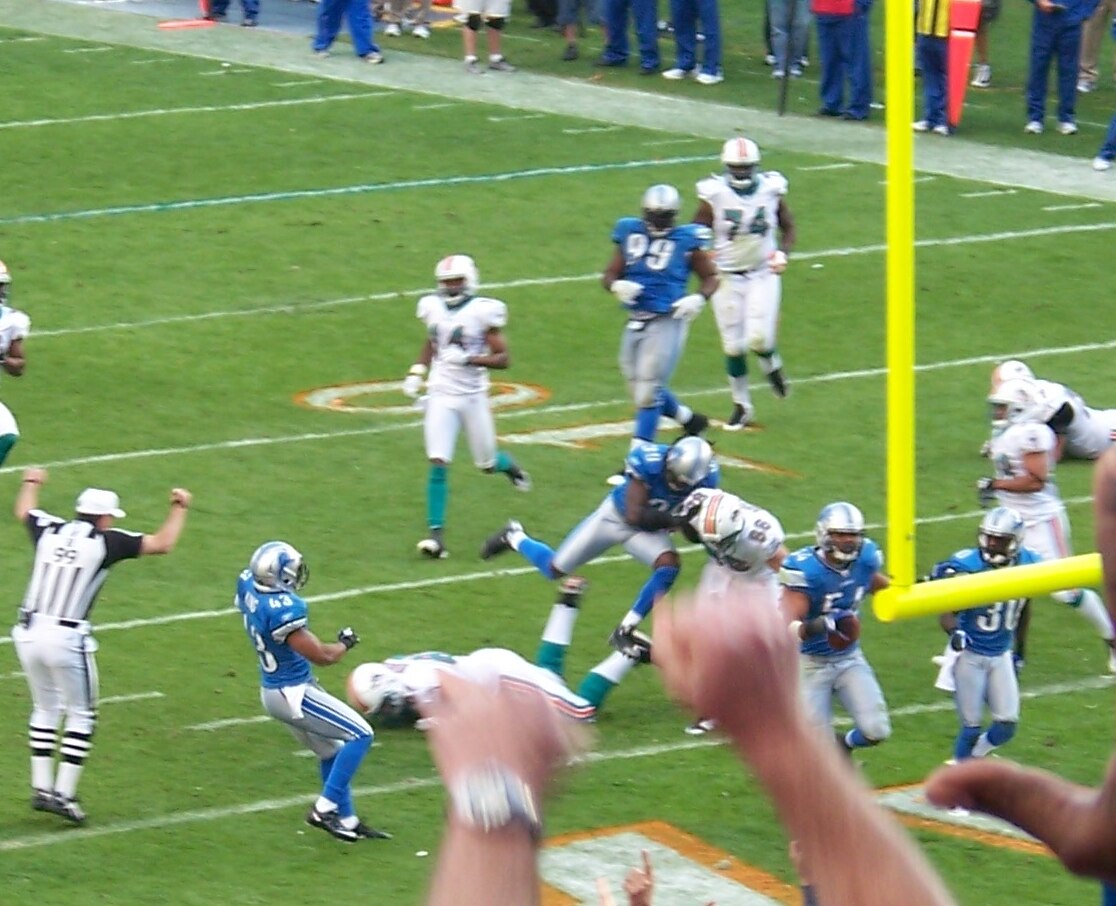 Detroit Lions middle linebacker DeAndre Levy provides the margin of victory with less than three minutes remaining in the Lions 34-27 win over the Miami Dolphins.
