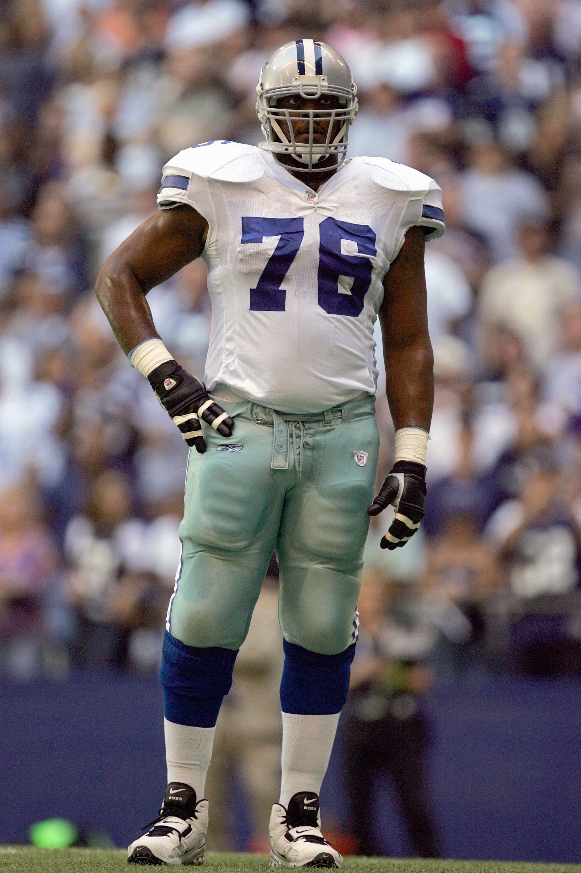 IRVING, TX - OCTOBER 21: Flozell Adams #76 of the Dallas Cowboys stands on the field during the game against the Minnesota Vikings at Texas Stadium on October 21, 2007 in Irving, Texas. (Photo by Ronald Martinez/Getty Images)