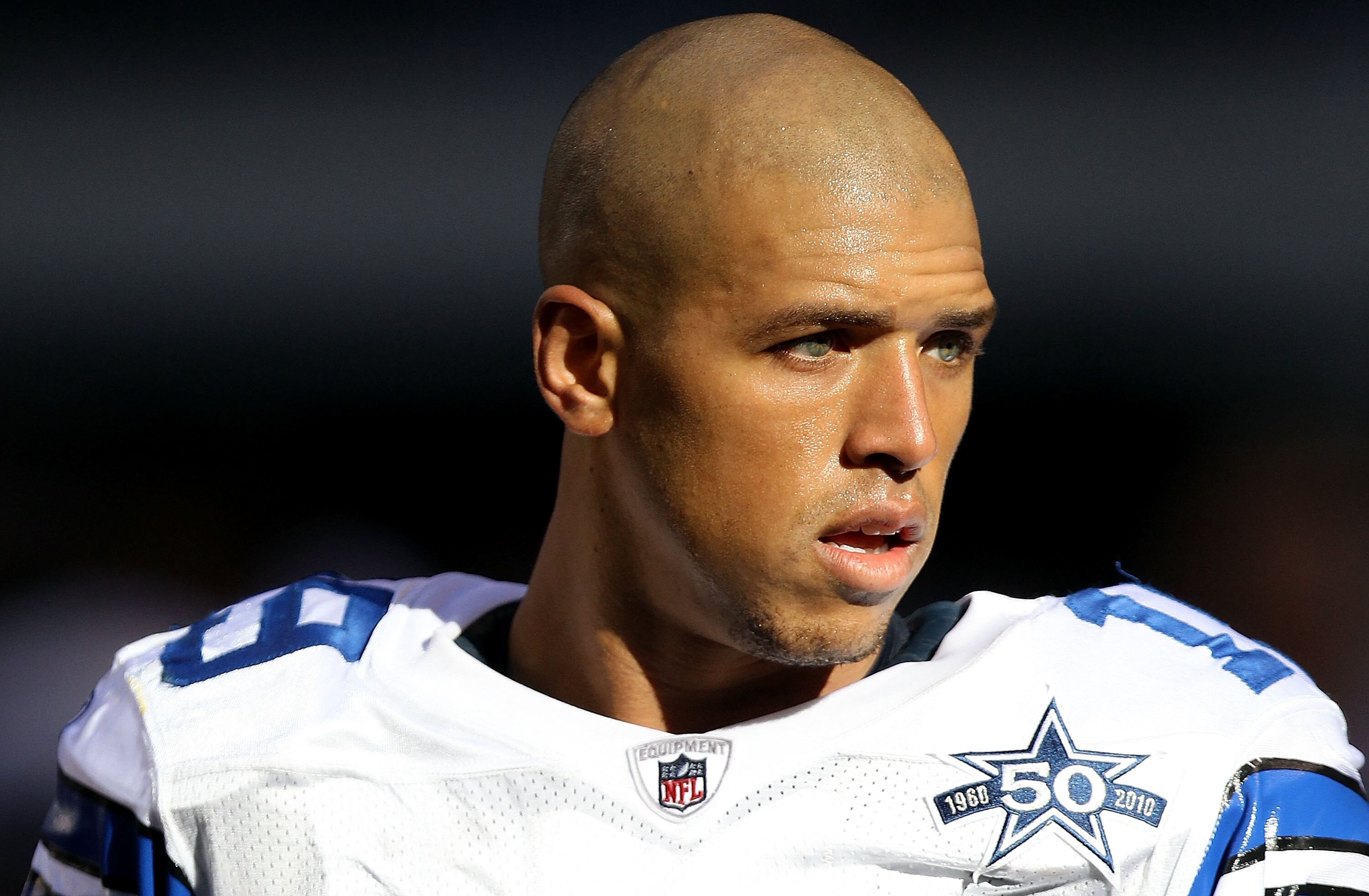 ARLINGTON, TX - DECEMBER 19:  Miles Austin #19 of the Dallas Cowboys at Cowboys Stadium on December 19, 2010 in Arlington, Texas.  (Photo by Ronald Martinez/Getty Images)