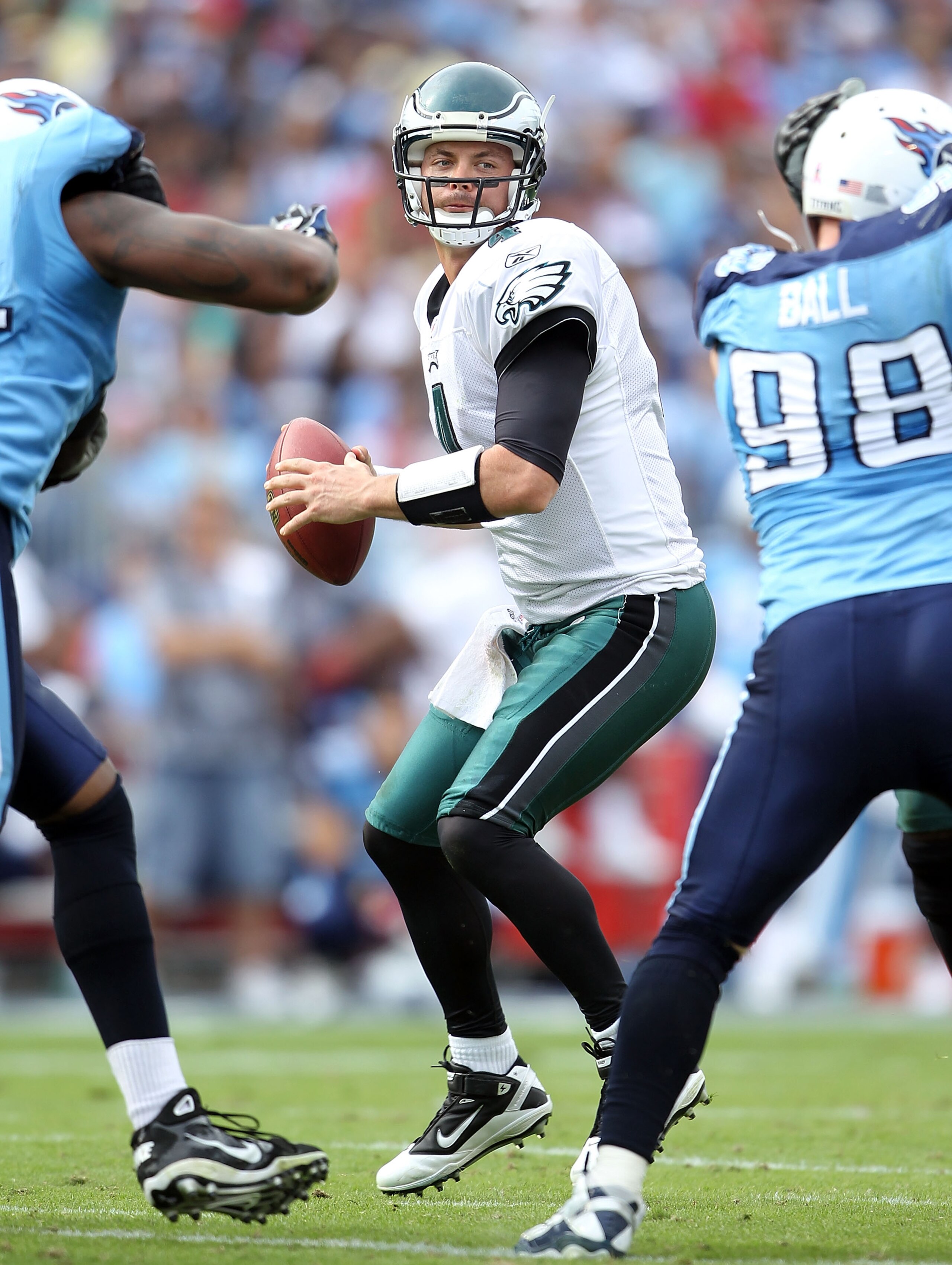 NASHVILLE, TN - OCTOBER 24: Kevin Kolb #4 of the Philadelphia Eagles looks to pass the ball during the NFL game against the Tennessee Titans at LP Field on October 24, 2010 in Nashville, Tennessee. (Photo by Andy Lyons/Getty Images) NASHVILLE, TN - OCTOBER 24: Kevin Kolb #4 of the Philadelphia Eagles looks to pass the ball during the NFL game against the Tennessee Titans at LP Field on October 24, 2010 in Nashville, Tennessee. (Photo by Andy Lyons/Getty Images)