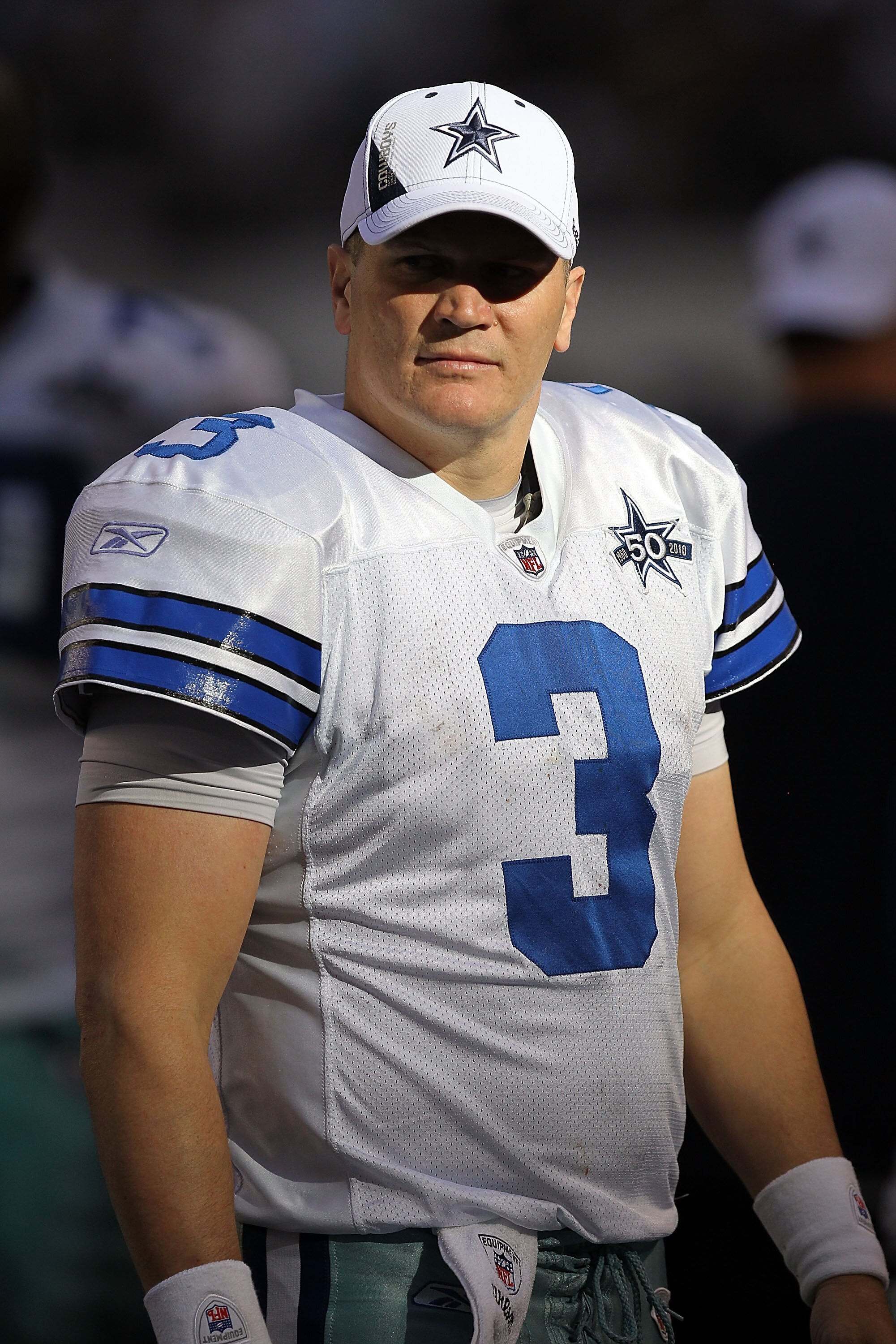 ARLINGTON, TX - DECEMBER 19:  Quarterback Jon Kitna #3 of the Dallas Cowboys at Cowboys Stadium on December 19, 2010 in Arlington, Texas.  (Photo by Ronald Martinez/Getty Images)