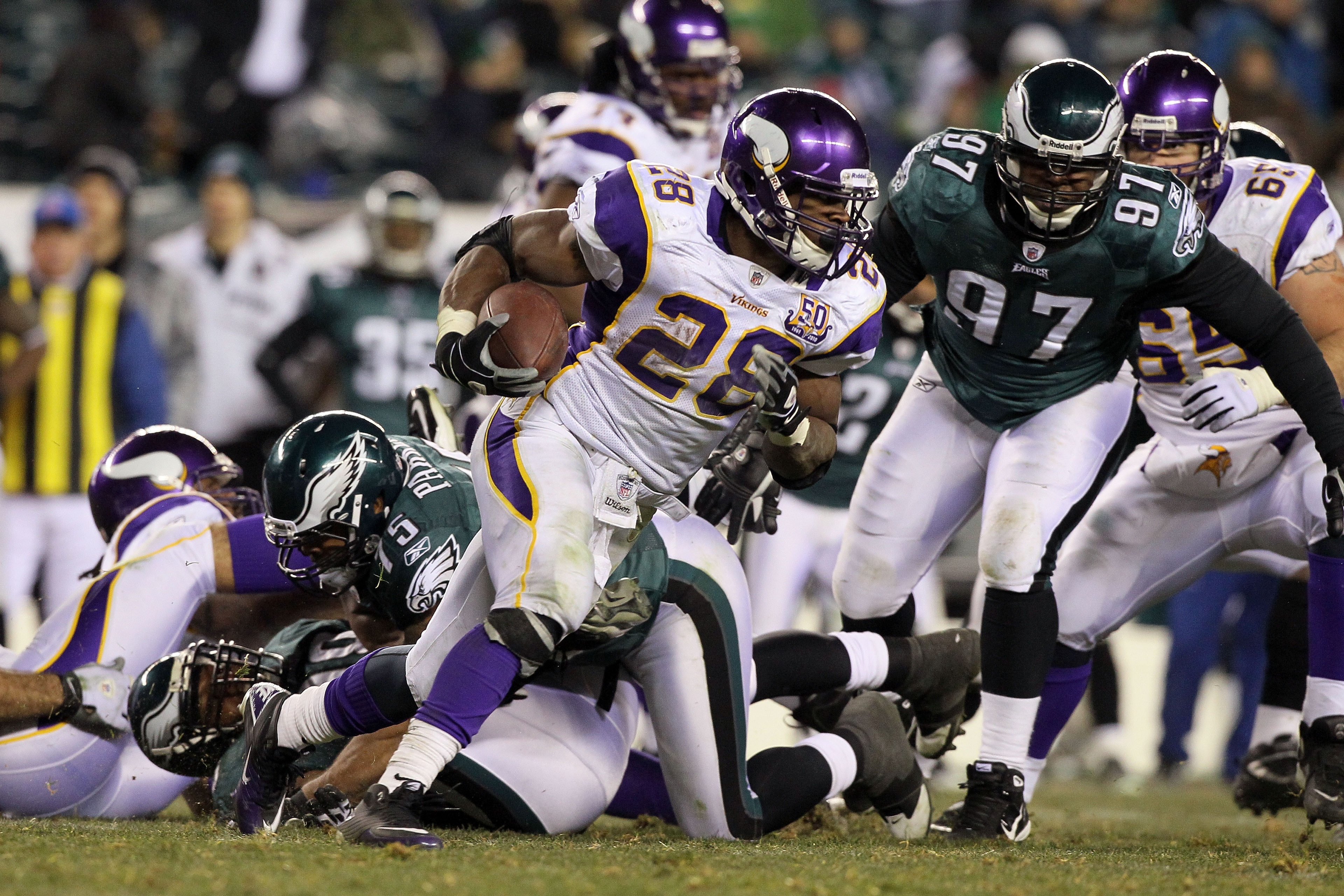 PHILADELPHIA, PA - DECEMBER 26: Adrian Peterson #28 of the Minnesota Vikings runs against the Philadelphia Eagles at Lincoln Financial Field on December 26, 2010 in Philadelphia, Pennsylvania. (Photo by Jim McIsaac/Getty Images) PHILADELPHIA, PA - DECEMBER 26: Adrian Peterson #28 of the Minnesota Vikings runs against the Philadelphia Eagles at Lincoln Financial Field on December 26, 2010 in Philadelphia, Pennsylvania. (Photo by Jim McIsaac/Getty Images)