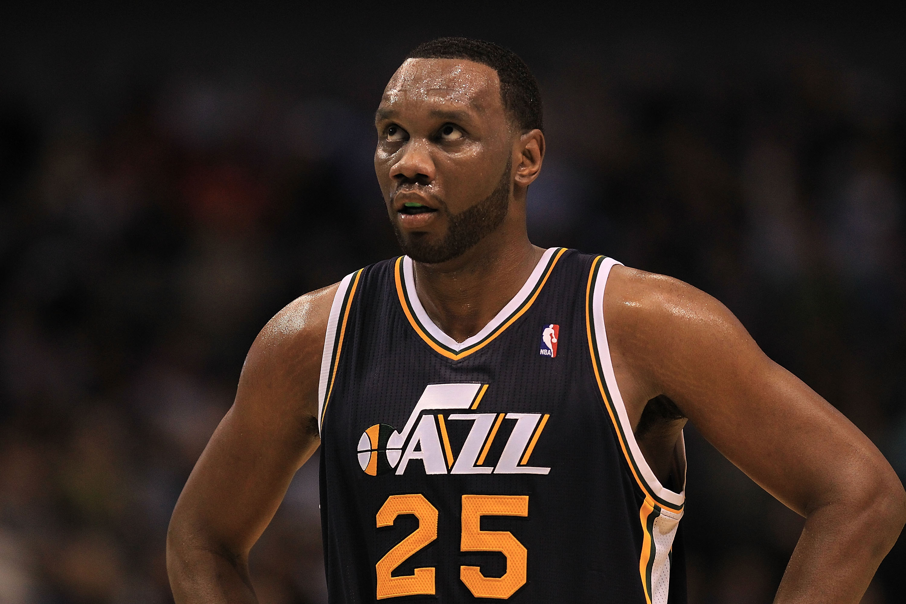 DALLAS, TX - FEBRUARY 23:  Forward Al Jefferson #25 of the Utah Jazz at American Airlines Center on February 23, 2011 in Dallas, Texas.  NOTE TO USER: User expressly acknowledges and agrees that, by downloading and or using this photograph, User is consen