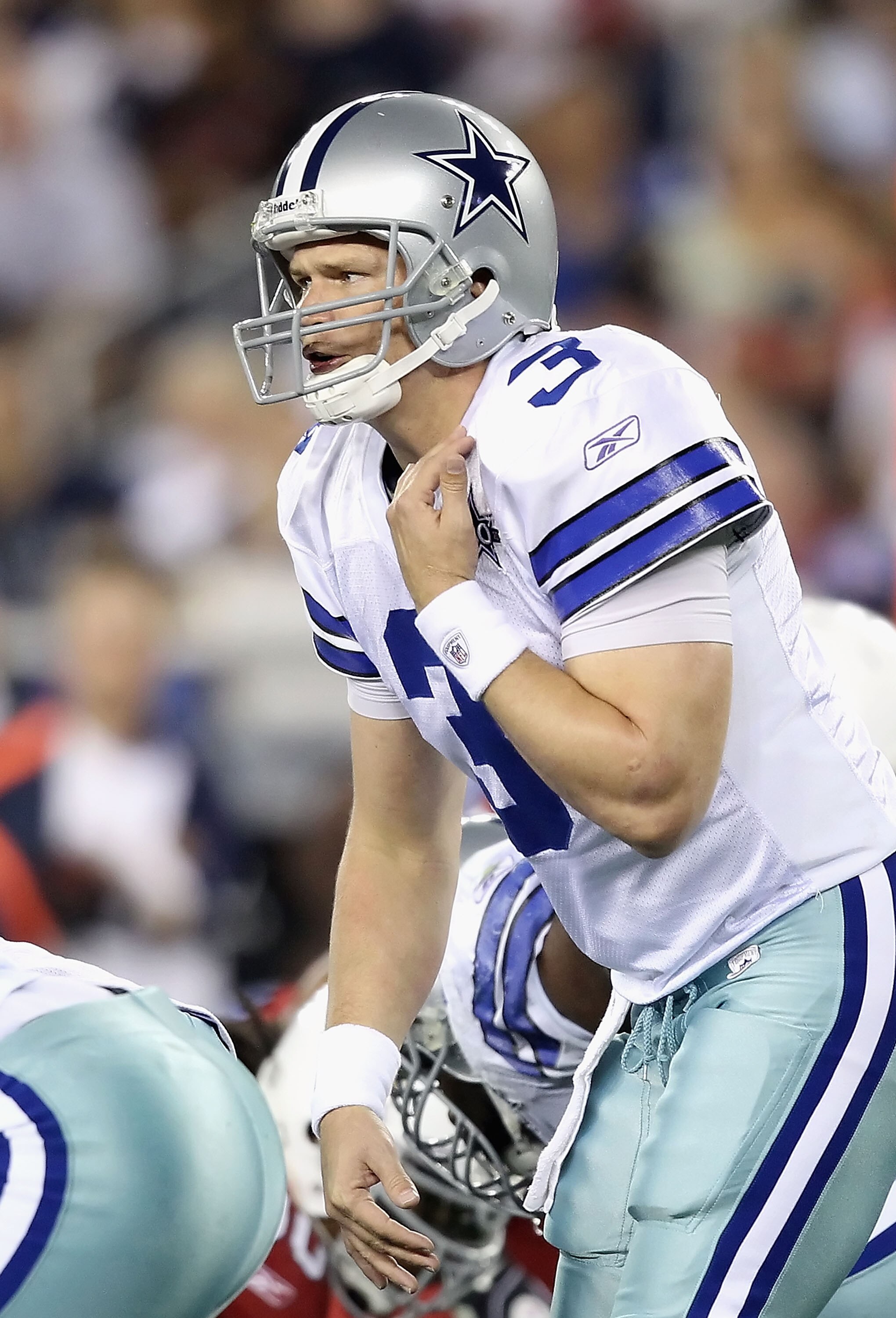 GLENDALE, AZ - DECEMBER 25:  Quarterback Jon Kitna #3 of the Dallas Cowboys calls a play during the NFL game against the Arizona Cardinals at the University of Phoenix Stadium on December 25, 2010 in Glendale, Arizona. The Cardinals defeated the Cowboys 2