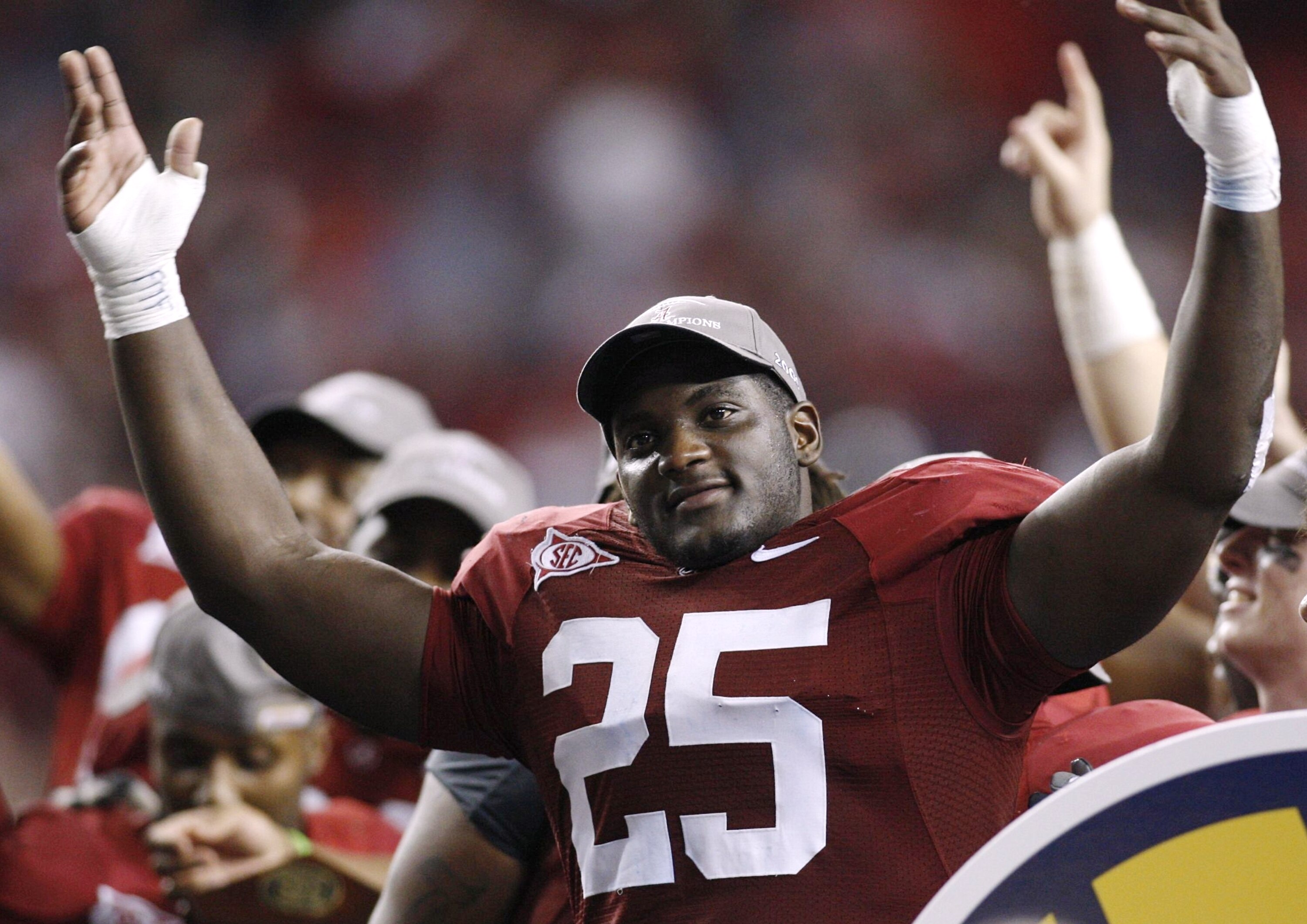 ATLANTA - DECEMBER 5:  Rolando McClain #25 of the Alabama Crimson Tide celebrates after Alabama's 32-13 win against the Florida Gators during the SEC Championship game at Georgia Dome on December 5, 2009 in Atlanta, Georgia.  (Photo by Chris Graythen/Gett