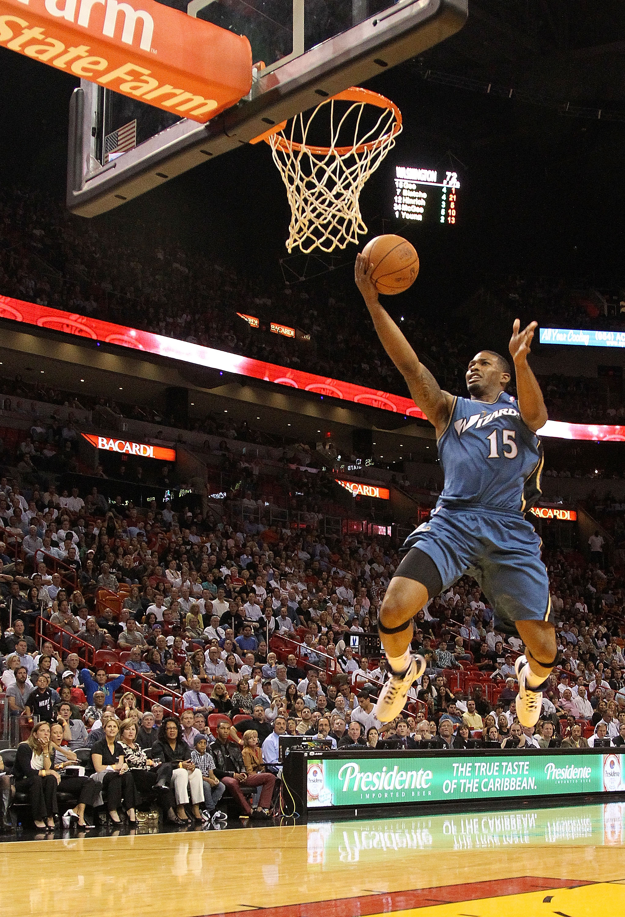 MIAMI, FL - NOVEMBER 29:  Alonzo Gee #15 of the Washington Wizards drives to the basket during a game against the Miami Heat at American Airlines Arena on November 29, 2010 in Miami, Florida. NOTE TO USER: User expressly acknowledges and agrees that, by d