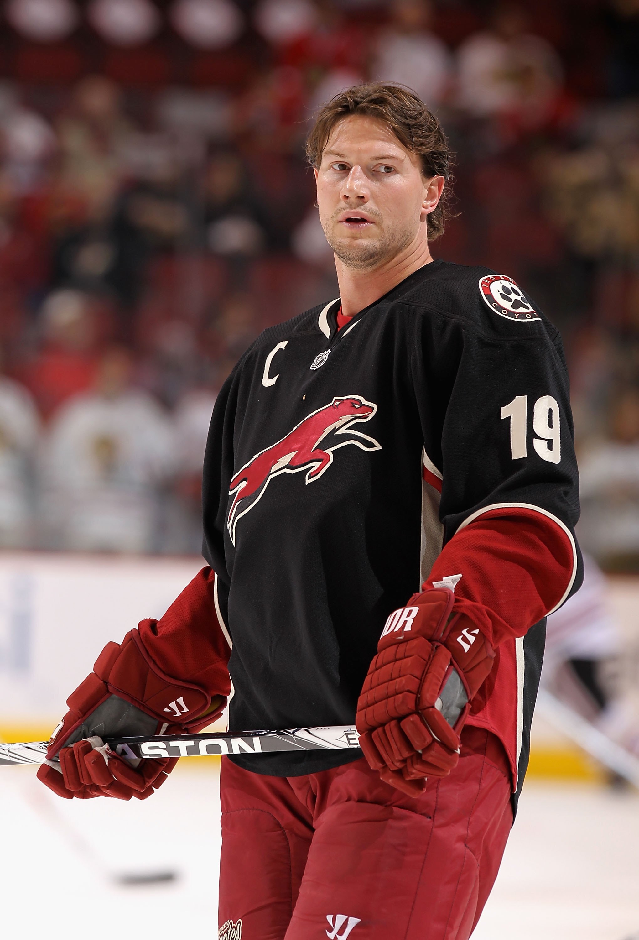 GLENDALE, AZ - MARCH 20:  Shane Doan #19 of the Phoenix Coyotes warms up before the NHL game against the Chicago Blackhawks at Jobing.com Arena on March 20, 2010 in Glendale, Arizona. The Coyotes defeated the Blackhawks 5-4 in an overtime shootout.  (Phot