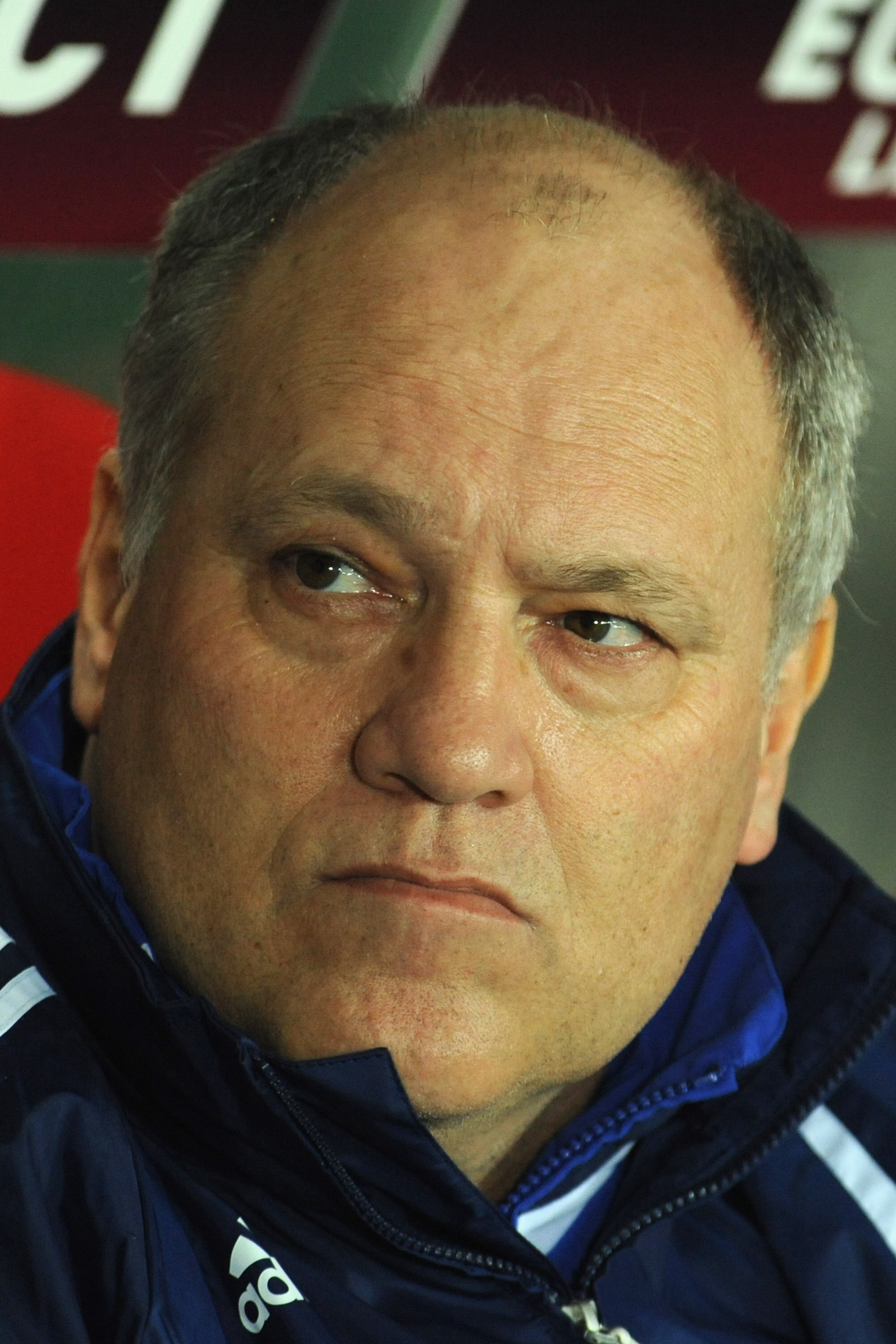 TURIN, ITALY - FEBRUARY 25:  Ajax head coach Martin Jol looks on prior to the UEFA Europa League Round 32 second leg match between Juventus and Ajax on February 25, 2010 in Turin, Italy.  (Photo by Valerio Pennicino/Getty Images)
