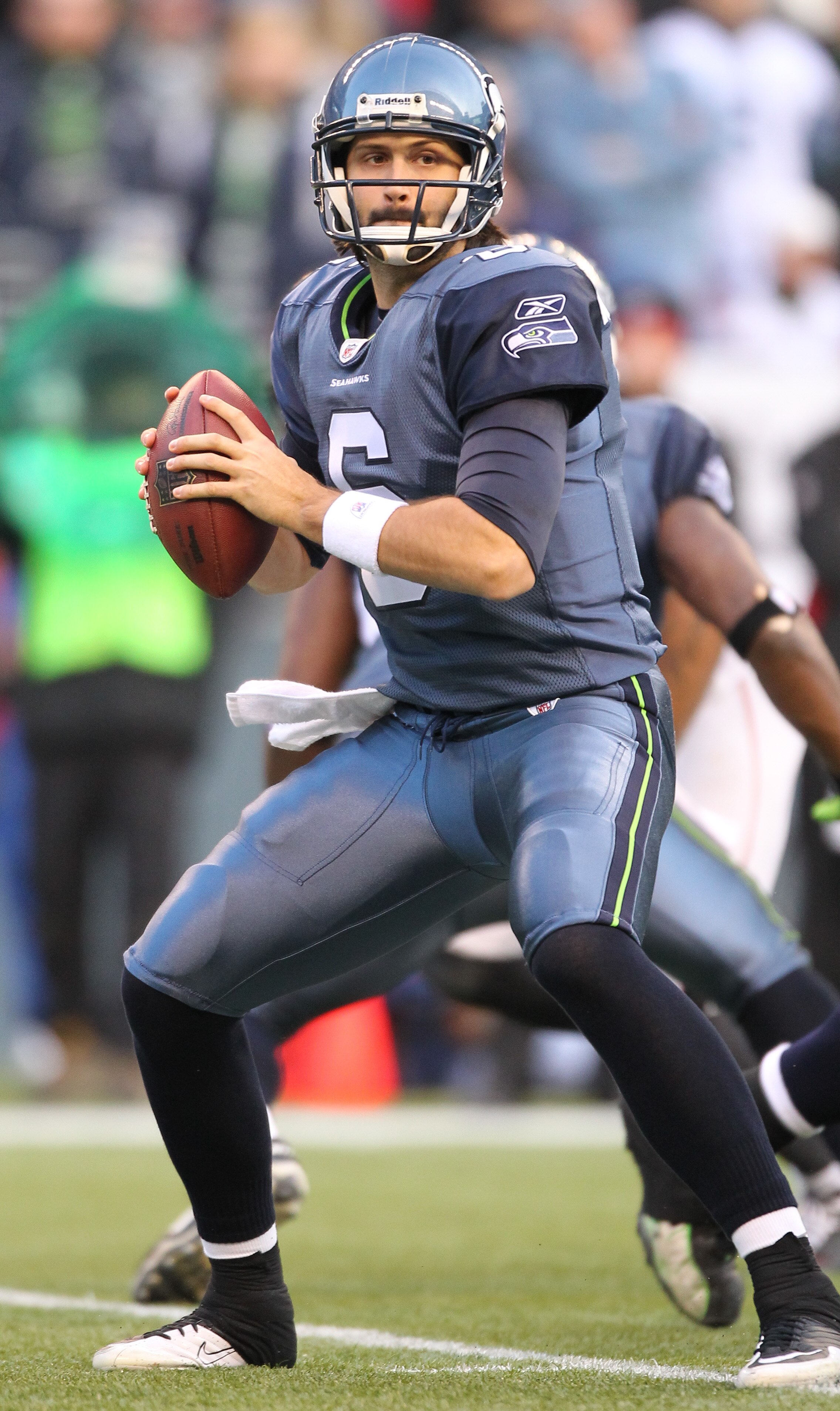 SEATTLE, WA - DECEMBER 19:  Quarterback Charlie Whitehurst #6 of the Seattle Seahawks looks to pass against the Atlanta Falcons at Qwest Field on December 19, 2010 in Seattle, Washington. (Photo by Otto Greule Jr/Getty Images)