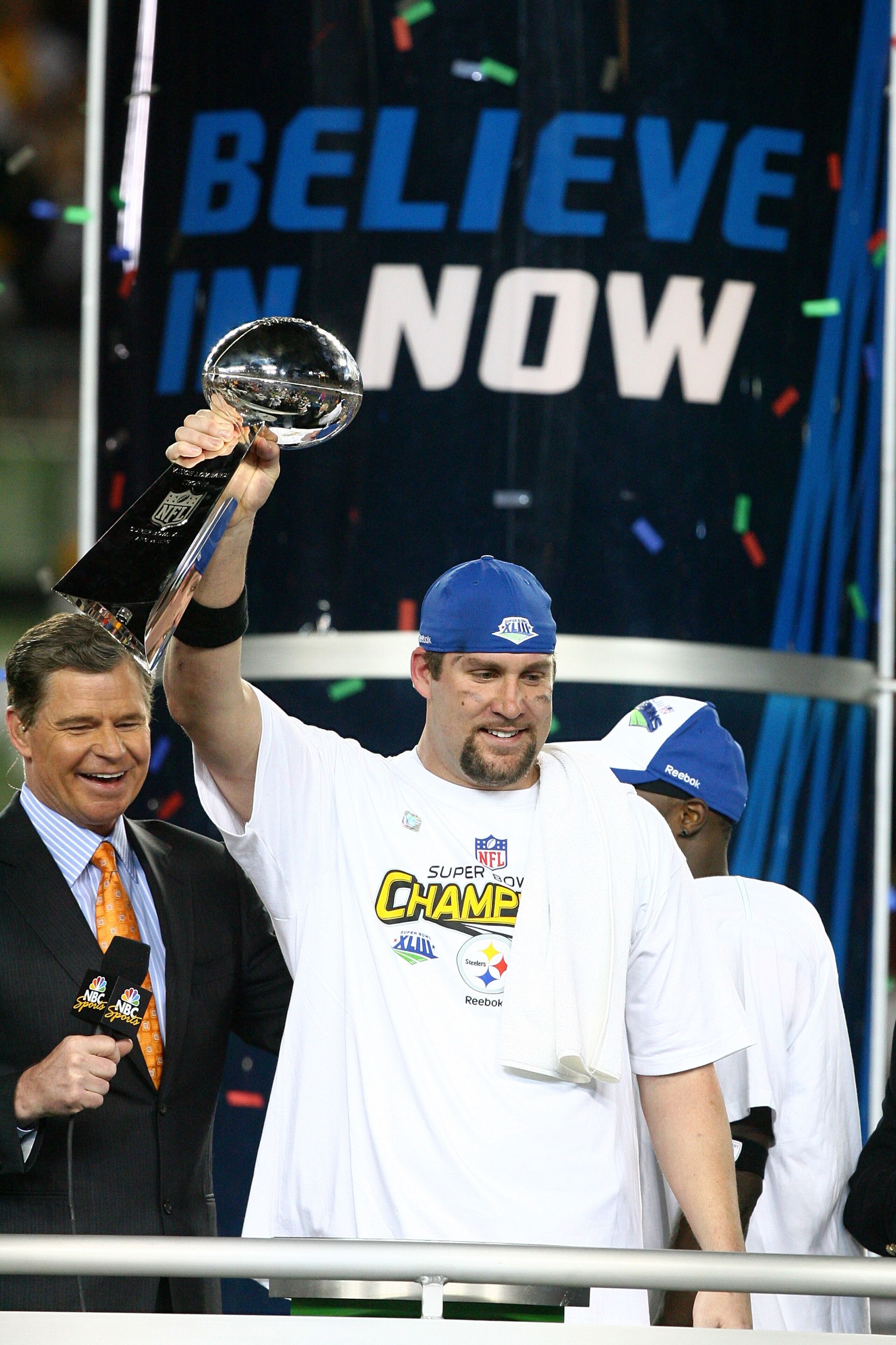 TAMPA, FL - FEBRUARY 01: Quarterback Ben Roethlisberger #7 of the Pittsburgh Steelers celebrates with the Vince Lombardi trophy after the Steelers won 27-23 against the Arizona Cardinals during Super Bowl XLIII on February 1, 2009 at Raymond James Stadiu TAMPA, FL - FEBRUARY 01: Quarterback Ben Roethlisberger #7 of the Pittsburgh Steelers celebrates with the Vince Lombardi trophy after the Steelers won 27-23 against the Arizona Cardinals during Super Bowl XLIII on February 1, 2009 at Raymond James Stadiu