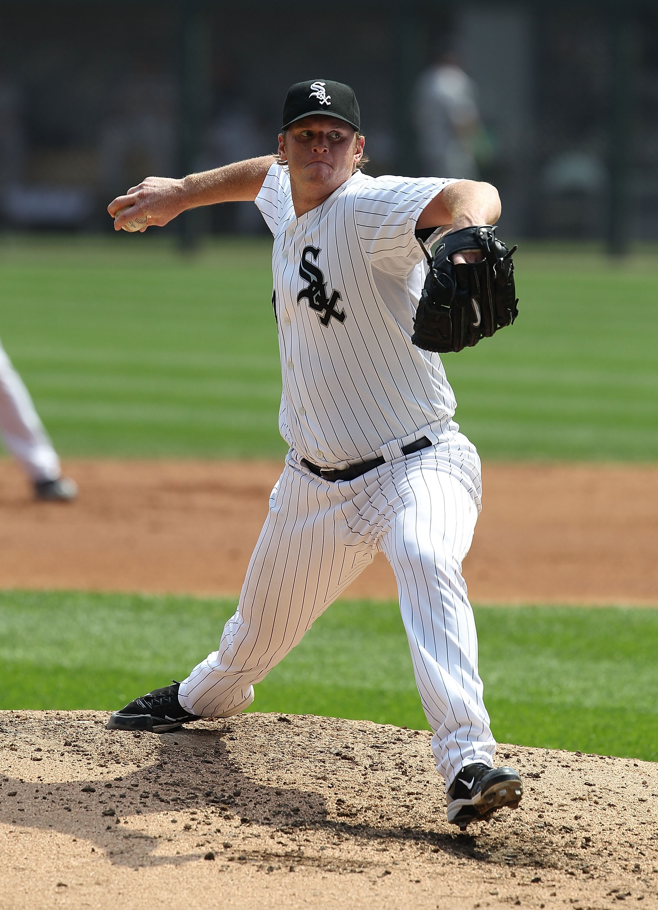 CHICAGO - AUGUST 29:  Starting pitcher Gavin Floyd #3 of the Chicago White Sox pitches against the New York Yankees at U.S. Cellular Field on August 29, 2010 in Chicago, Illinois. The Yankees defeated the White Sox 2-1.  (Photo by Jonathan Daniel/Getty Im