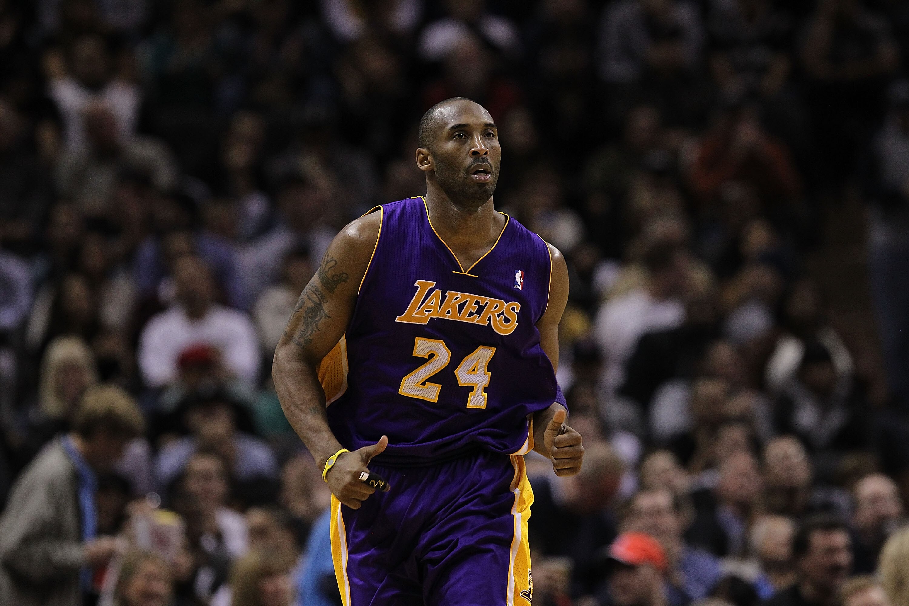 SAN ANTONIO, TX - DECEMBER 28:  Guard Kobe Bryant #24 of the Los Angeles Lakers at AT&T Center on December 28, 2010 in San Antonio, Texas.  NOTE TO USER: User expressly acknowledges and agrees that, by downloading and/or using this photograph, user is con