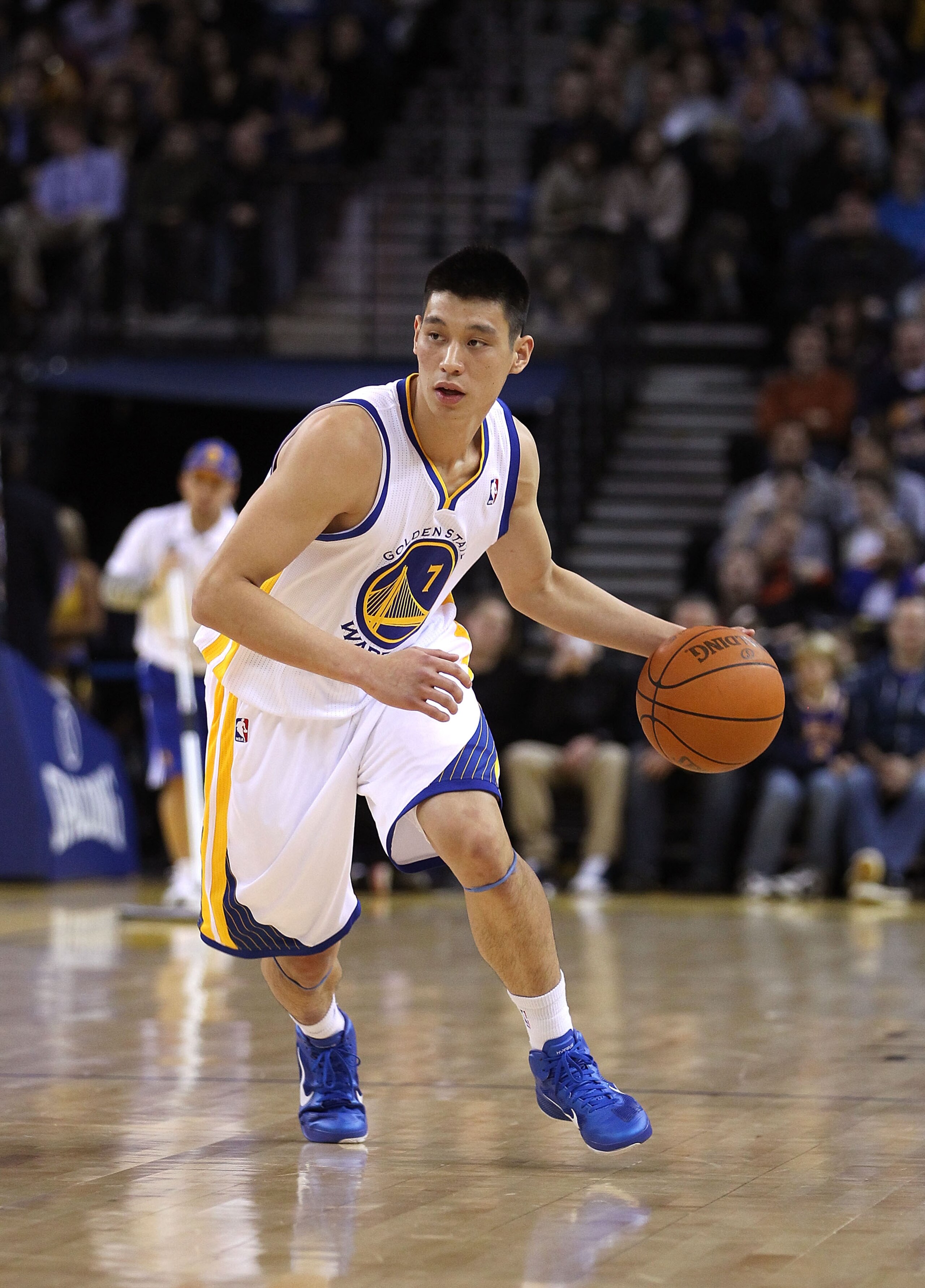 OAKLAND, CA - DECEMBER 20:  Jeremy Lin #7 of the Golden State Warriors in action against the Houston Rockets at Oracle Arena on December 20, 2010 in Oakland, California. NOTE TO USER: User expressly acknowledges and agrees that, by downloading and or usin