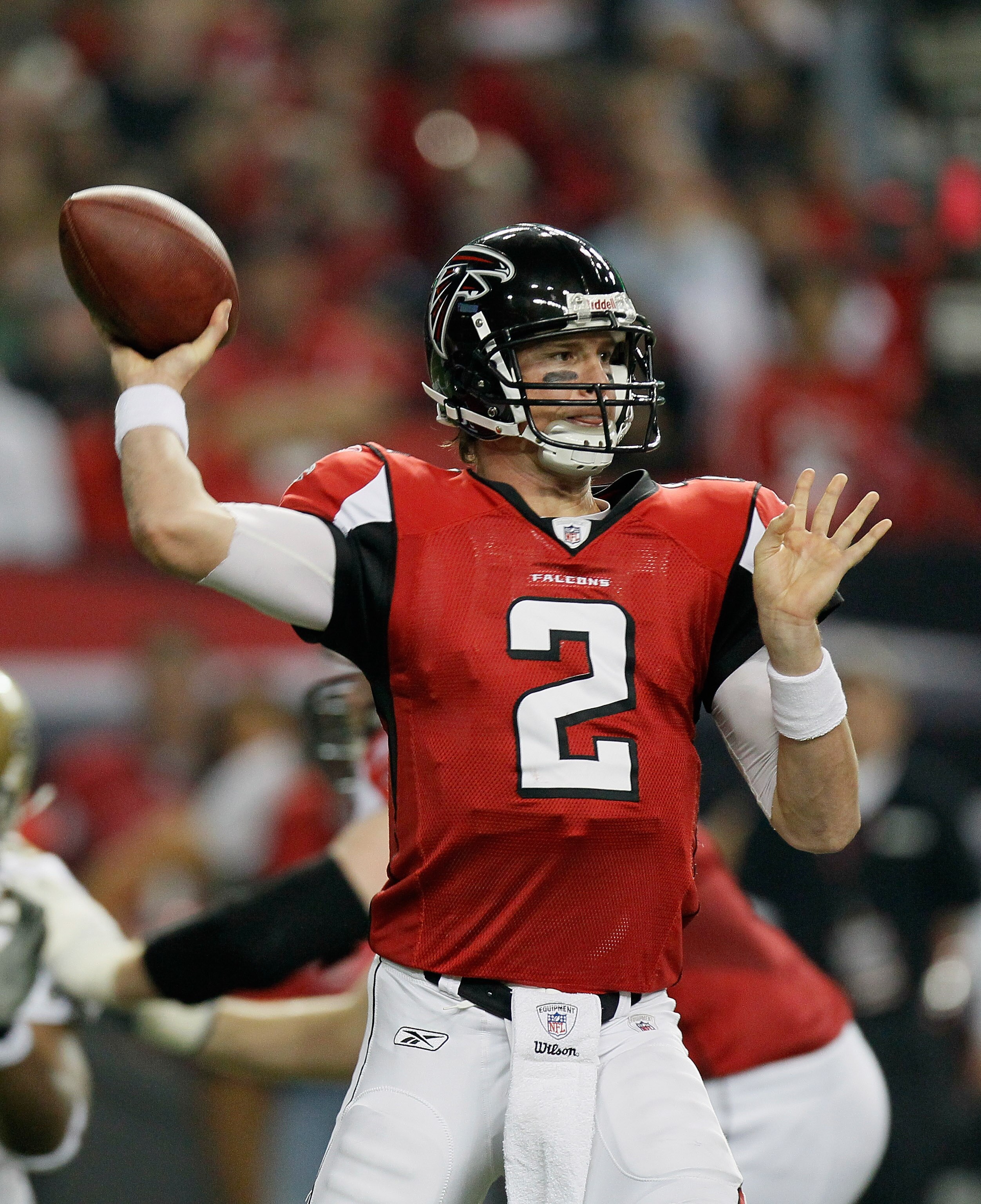 ATLANTA, GA - DECEMBER 27:  Matt Ryan #2 of the Atlanta Falcons looks upfield to pass during the first half of the game against the New Orleans Saints at the Georgia Dome on December 27, 2010 in Atlanta, Georgia.  (Photo by Kevin C. Cox/Getty Images)