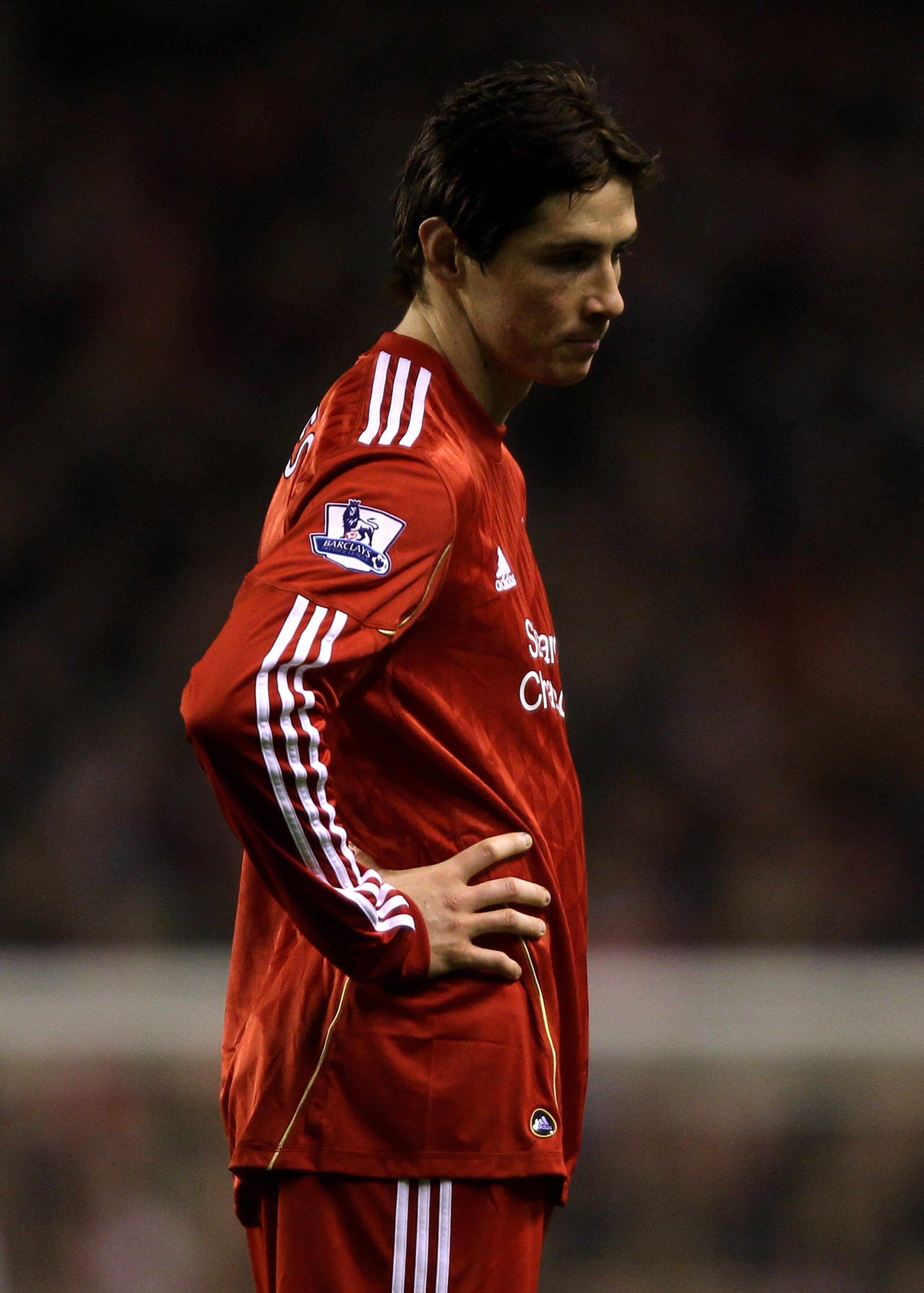 LIVERPOOL, ENGLAND - DECEMBER 29:  Fernando Torres of Liverpool looks dejected during the Barclays Premier League match between Liverpool and Wolverhampton Wanderers at Anfield on December 29, 2010 in Liverpool, England.  (Photo by Clive Brunskill/Getty I