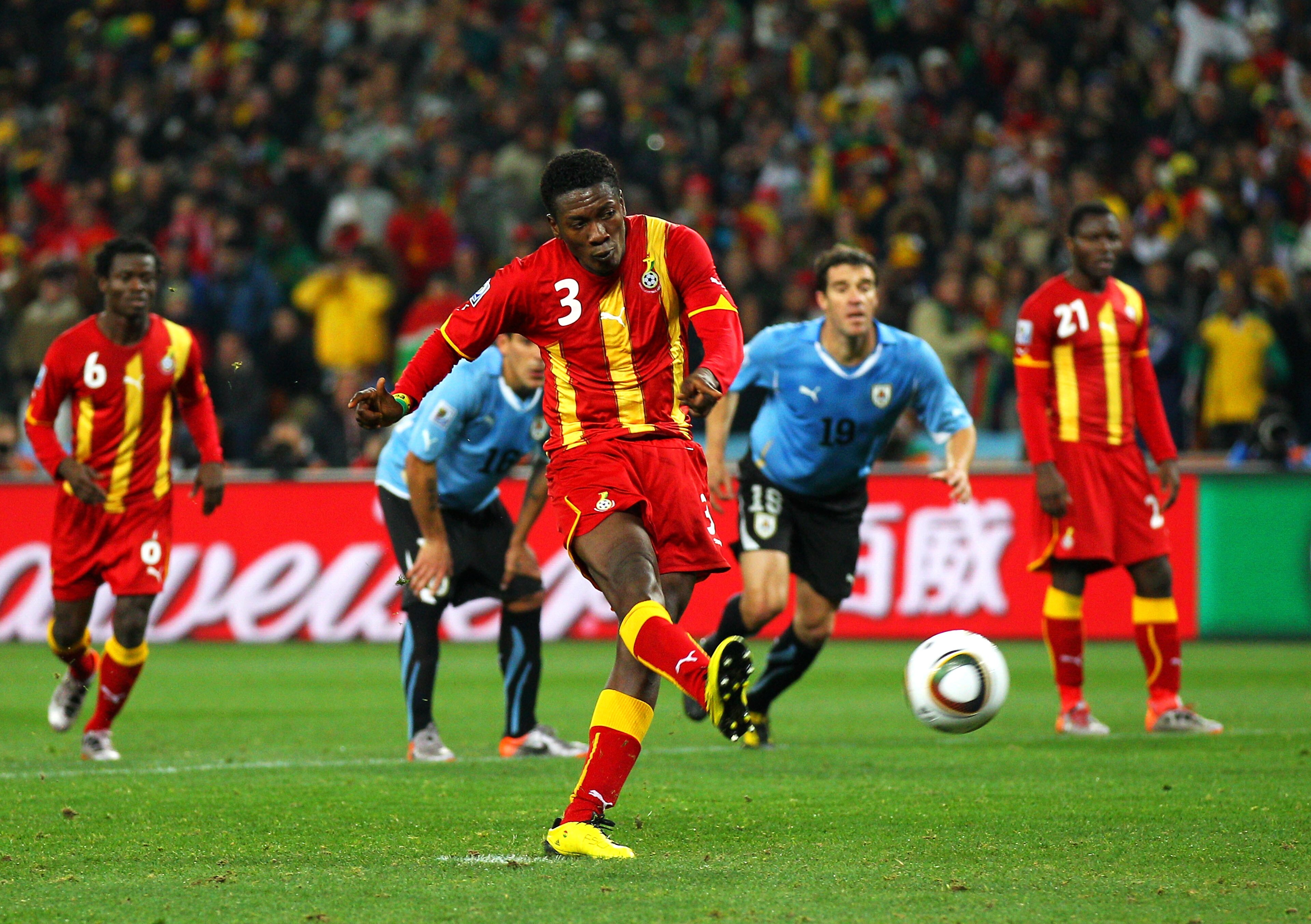 JOHANNESBURG, SOUTH AFRICA - JULY 02:  Asamoah Gyan of Ghana shoots a late penalty high during the 2010 FIFA World Cup South Africa Quarter Final match between Uruguay and Ghana at the Soccer City stadium on July 2, 2010 in Johannesburg, South Africa.  (P