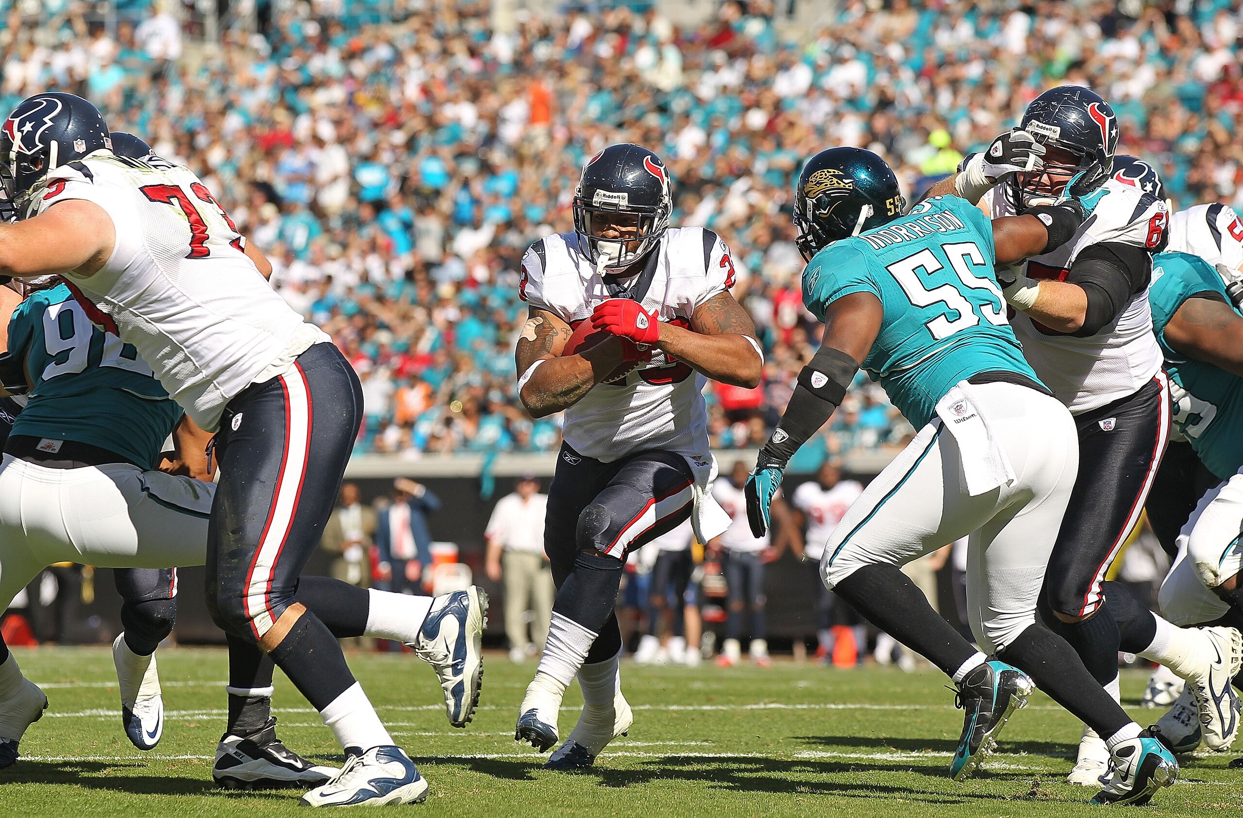 JACKSONVILLE, FL - NOVEMBER 14:  Arian Foster #23 of the Houston Texans rushes during a game against the Jacksonville Jaguars at EverBank Field on November 14, 2010 in Jacksonville, Florida.  (Photo by Mike Ehrmann/Getty Images)