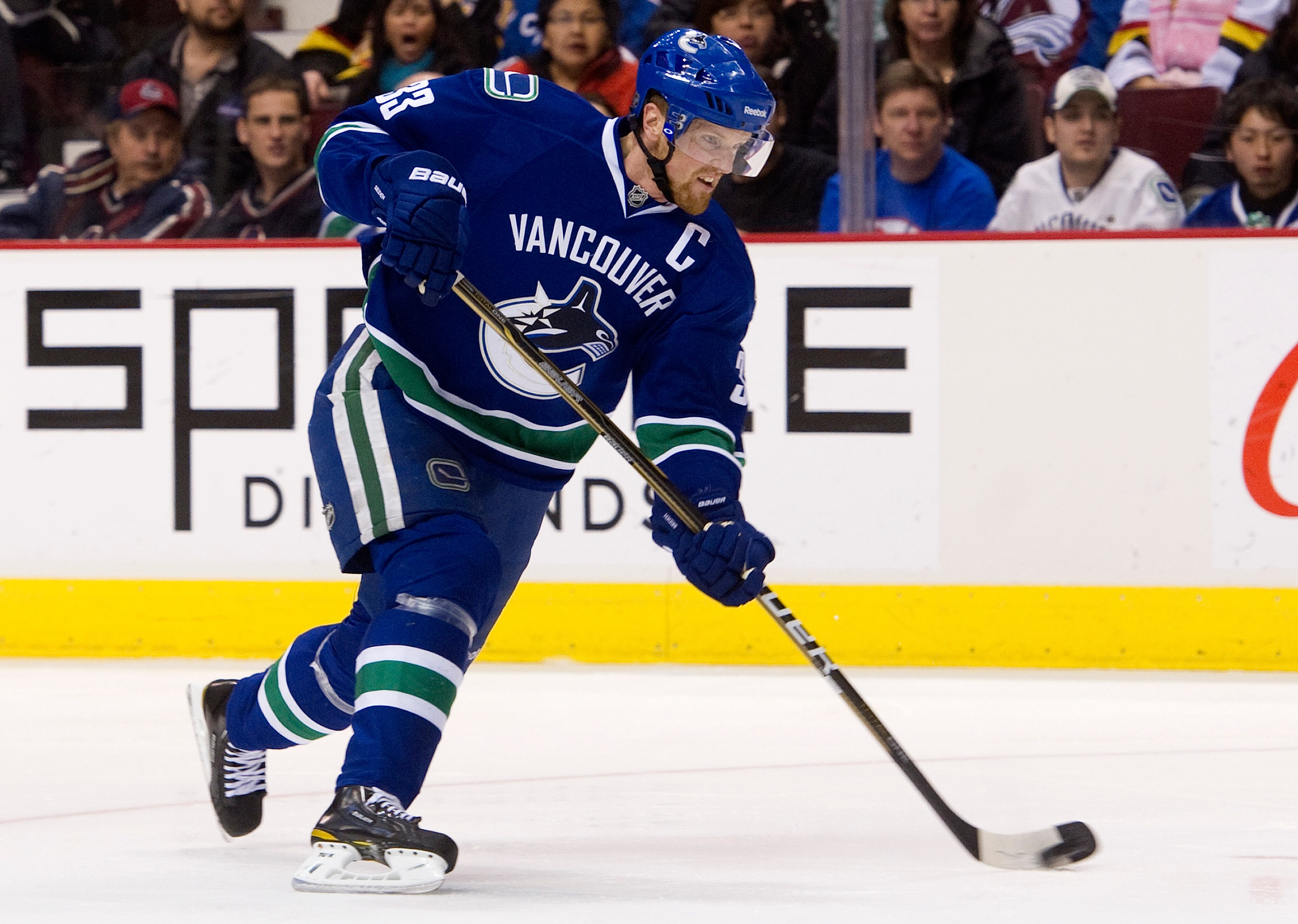 VANCOUVER, CANADA - NOVEMBER 24: Henrik Sedin #33 of the Vancouver Canucks takes a slapshot during NHL action against the Colorado Avalanche on November 24, 2010 at Rogers Arena in Vancouver, British Columbia, Canada.  (Photo by Rich Lam/Getty Images)