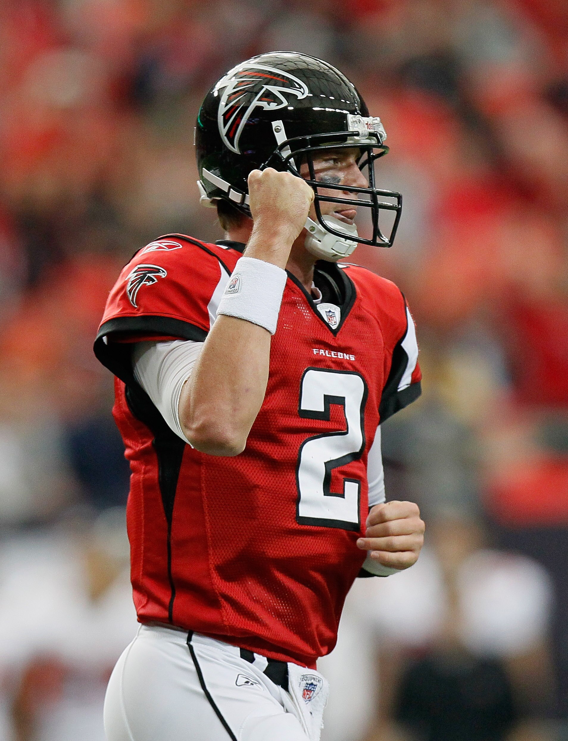 ATLANTA - NOVEMBER 07:  Quarterback Matt Ryan #2 of the Atlanta Falcons celebrates after a touchdown against the Tampa Bay Buccaneers at Georgia Dome on November 7, 2010 in Atlanta, Georgia.  (Photo by Kevin C. Cox/Getty Images)