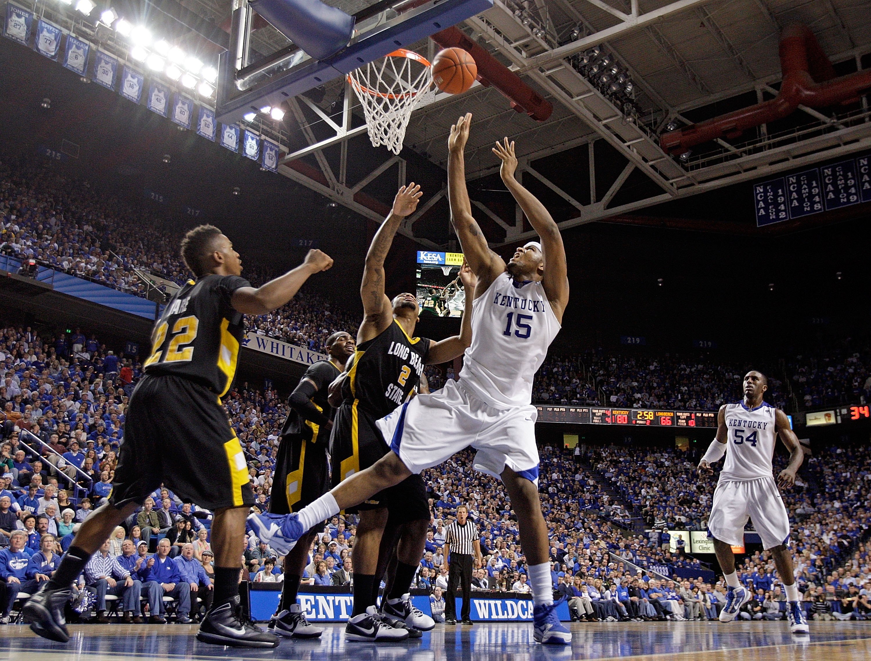 LEXINGTON, KY - DECEMBER 23:  DeMarcus Cousins #15 of the Kentucky Wildcats shoots the ball during the game against the Long Beach State 49ers at Rupp Arena on December 23, 2009 in Lexington, Kentucky.  (Photo by Andy Lyons/Getty Images)
