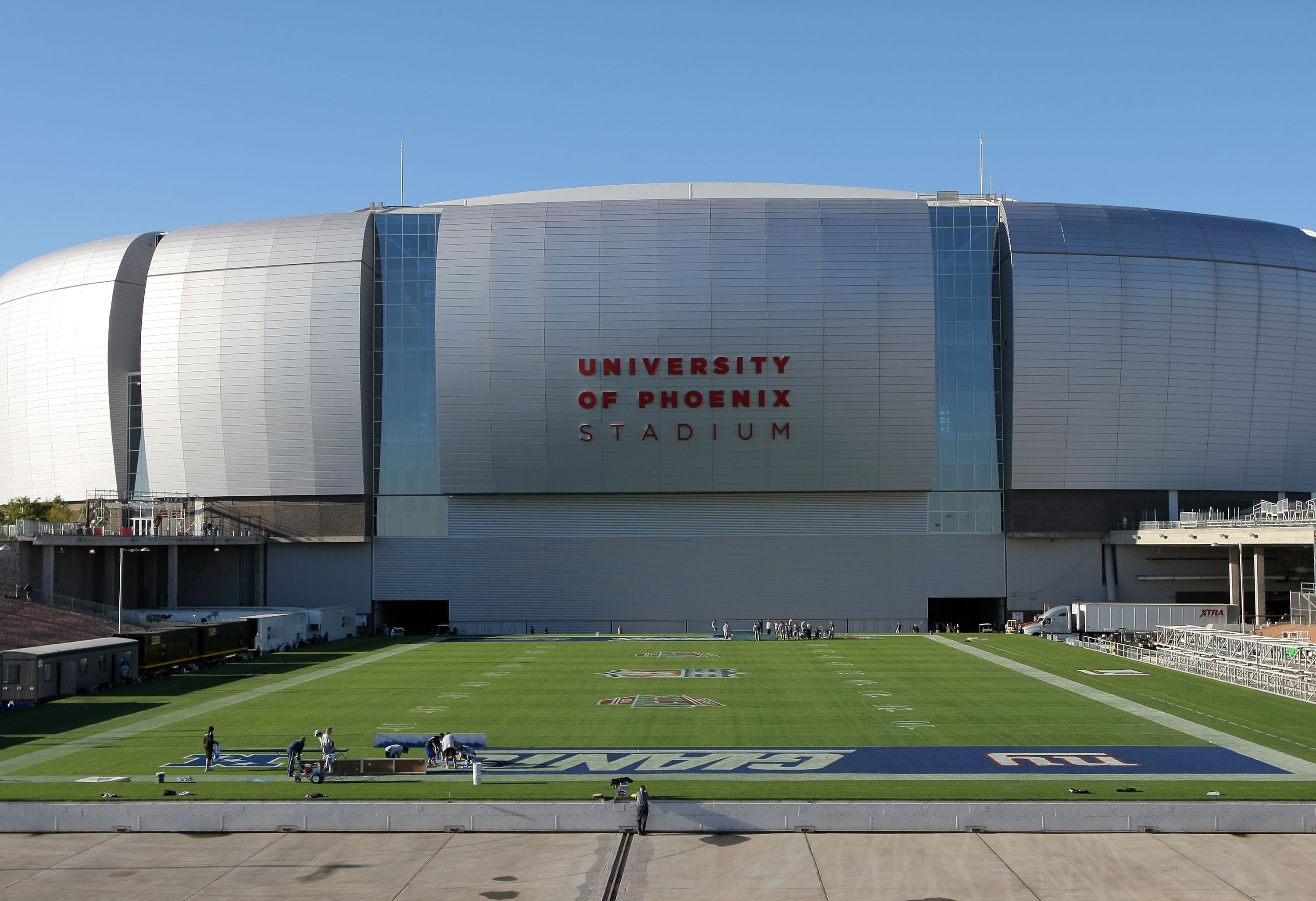GLENDALE, AZ - JANUARY 29:  The grass field is moved outdoors for exposure to the sun in preparation of Super Bowl XLII at University of Phoenix Stadium on January 29, 2008 in Glendale, Arizona.  (Photo by Harry How/Getty Images)
