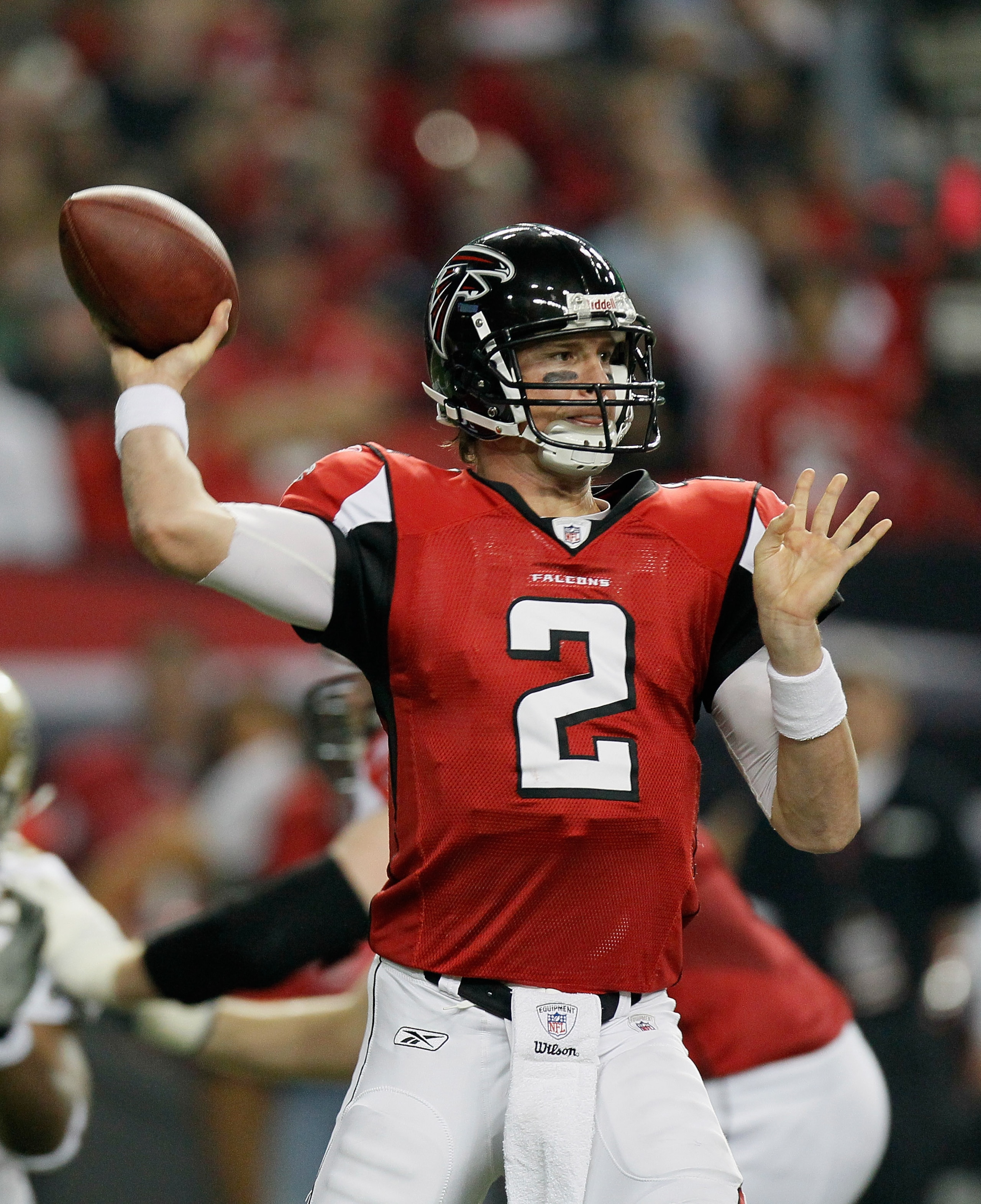 ATLANTA, GA - DECEMBER 27:  Matt Ryan #2 of the Atlanta Falcons looks upfield to pass during the first half of the game against the New Orleans Saints at the Georgia Dome on December 27, 2010 in Atlanta, Georgia.  (Photo by Kevin C. Cox/Getty Images)