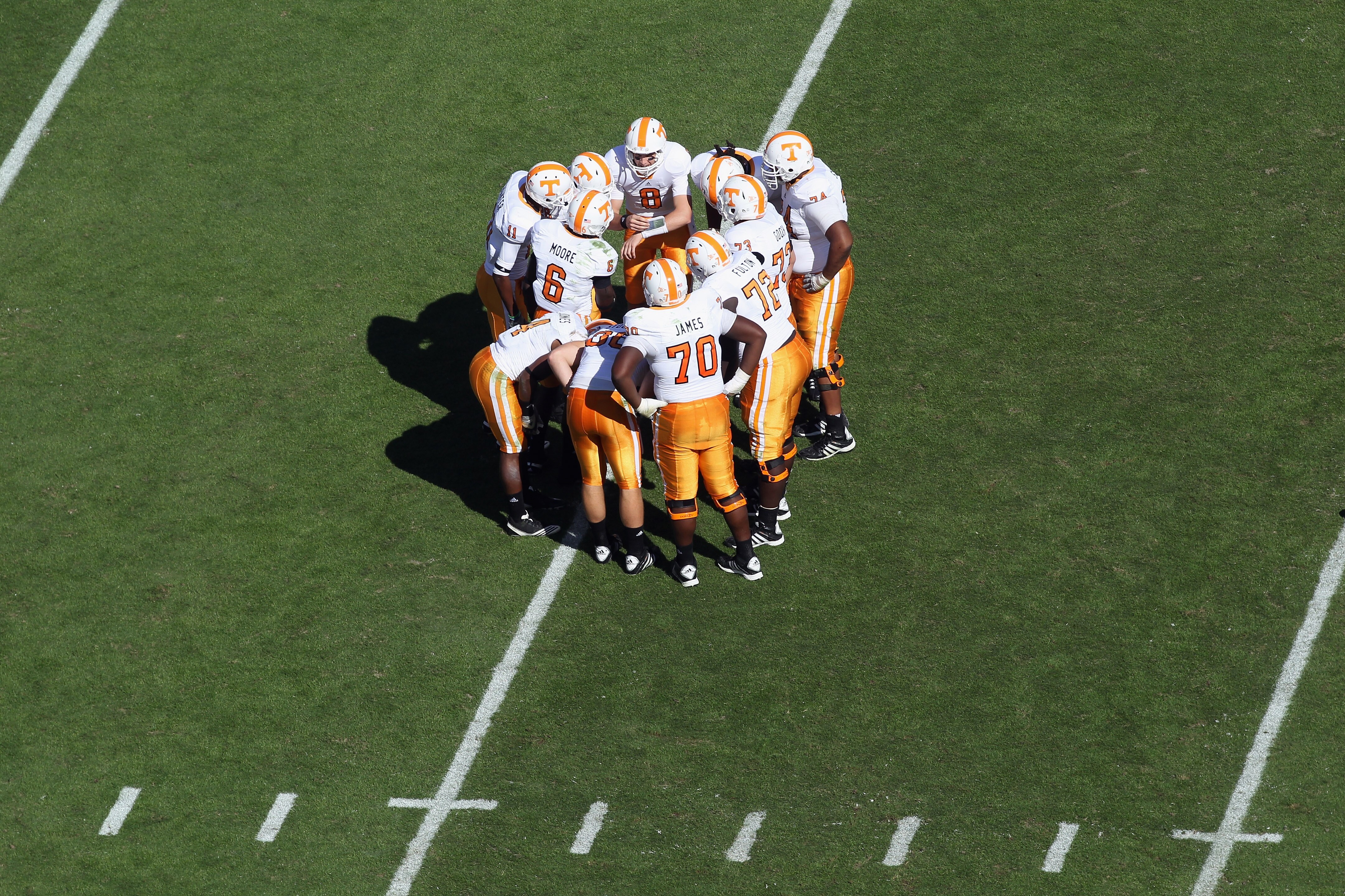 COLUMBIA, SC - OCTOBER 30:  Tyler Bray #8 of the Tennessee Volunteers huddles with his team against the South Carolina Gamecocks during their game at Williams-Brice Stadium on October 30, 2010 in Columbia, South Carolina.  (Photo by Streeter Lecka/Getty I