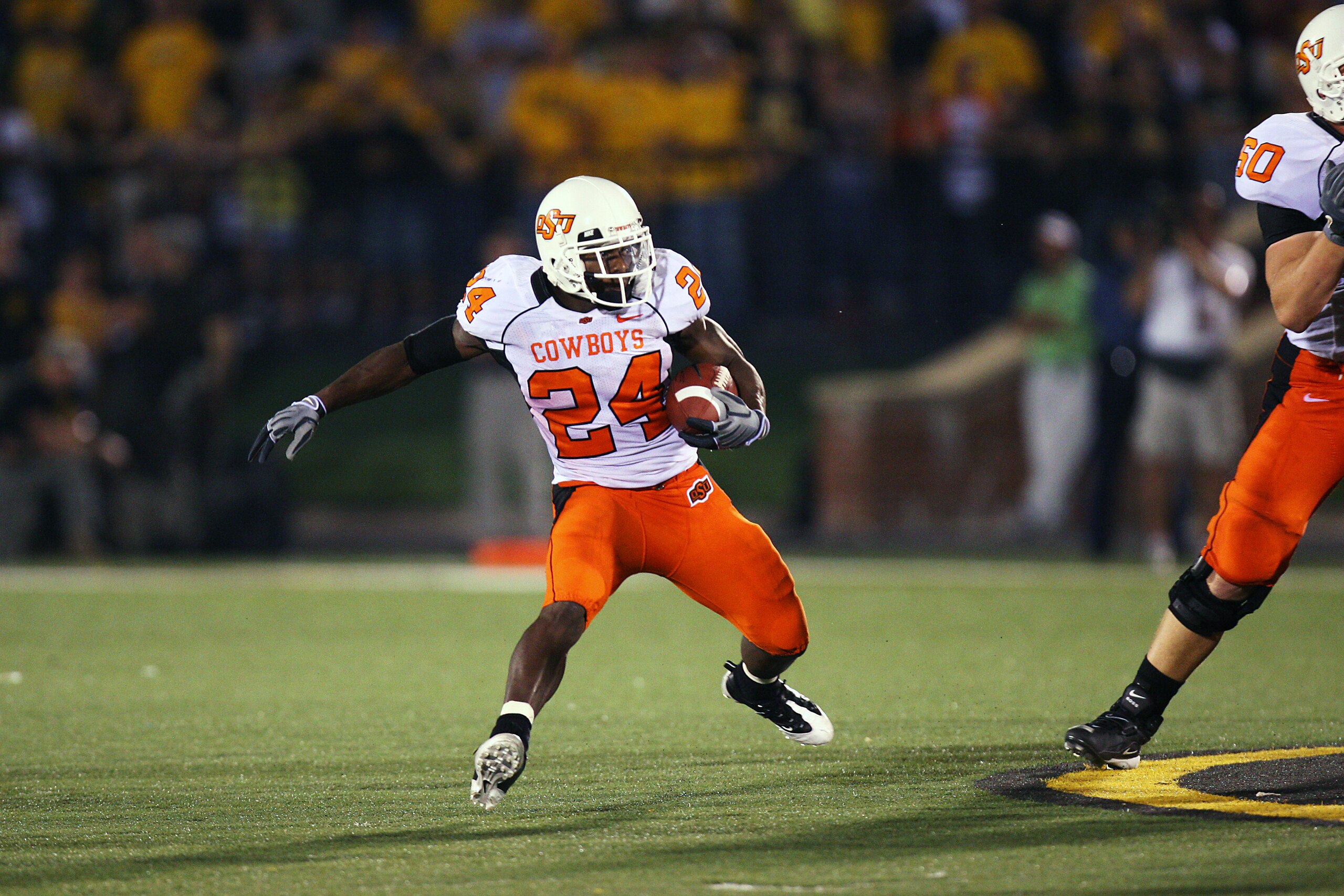 COLUMBIA, MO - OCTOBER 11: Kendall Hunter #24 of the Oklahoma State Cowboys cuts back against the Missouri Tigers on October 11, 2008 at Memorial Stadium in Columbia, Missouri. Oklahoma State won 28-23. (Photo by G. Newman Lowrance/Getty Images) COLUMBIA, MO - OCTOBER 11: Kendall Hunter #24 of the Oklahoma State Cowboys cuts back against the Missouri Tigers on October 11, 2008 at Memorial Stadium in Columbia, Missouri. Oklahoma State won 28-23. (Photo by G. Newman Lowrance/Getty Images)