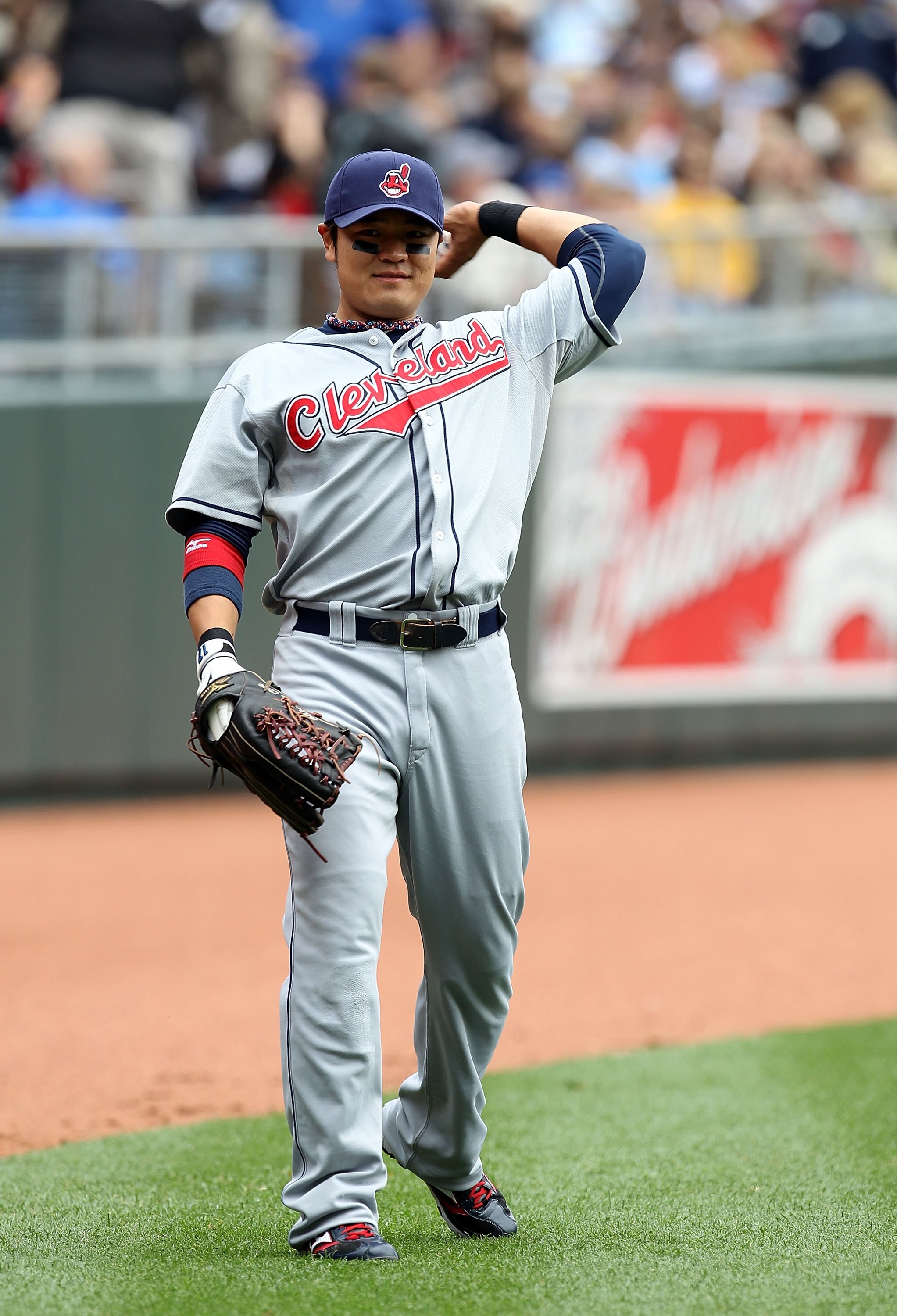 KANSAS CITY, MO - MAY 13:  Shin-Soo Choo #17 of the Cleveland Indians warms up prior to the game against the Kansas City Royals on May 13, 2010 at Kauffman Stadium in Kansas City, Missouri.  (Photo by Jamie Squire/Getty Images)