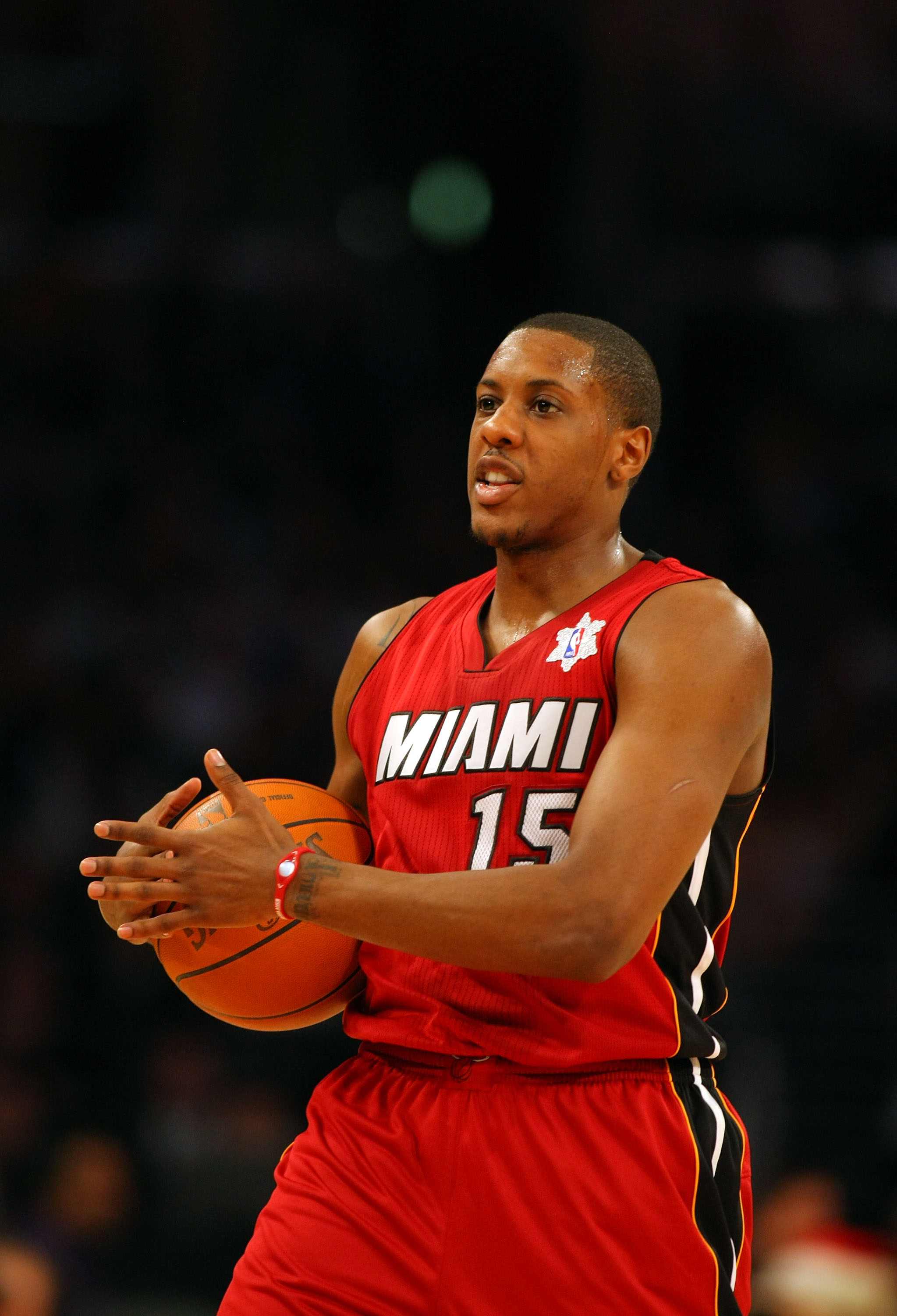 LOS ANGELES, CA - DECEMBER 25:  Mario Chalmers #15 of the Miami Heat signals for a timeout during the NBA game against the Los Angeles Lakers at Staples Center on December 25, 2010 in Los Angeles, California. The Heat defeated the Lakers 96-80.  NOTE TO U