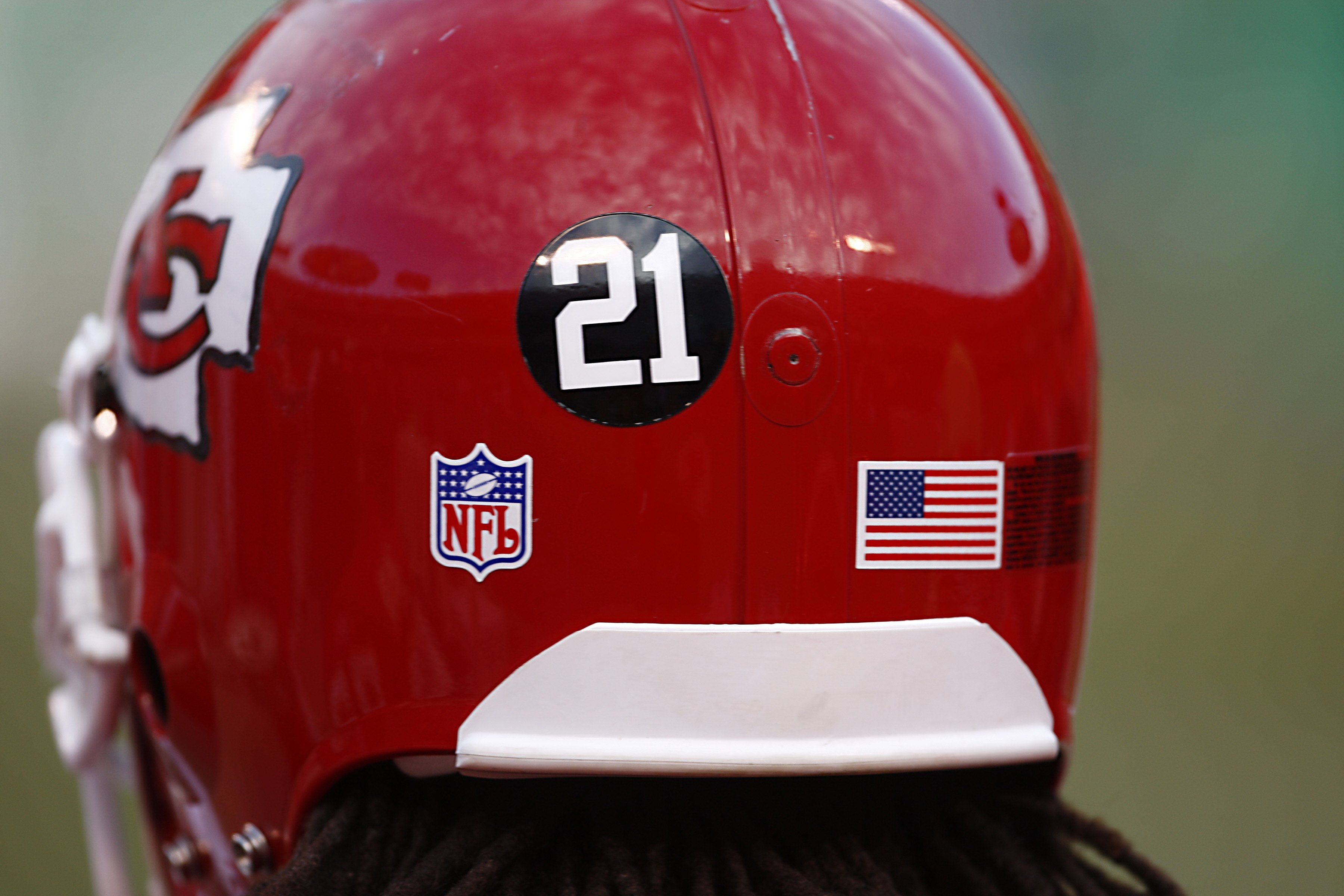KANSAS CITY - DECEMBER 2:  A view of a Kansas City Cheifs helmet that displays Sean Taylors #21 on it during the NFL game against the San Diego Chargers at Arrowhead Stadium on December 2, 2007 in Kansas City, Missouri. (Photo by Jamie Squire/Getty Images