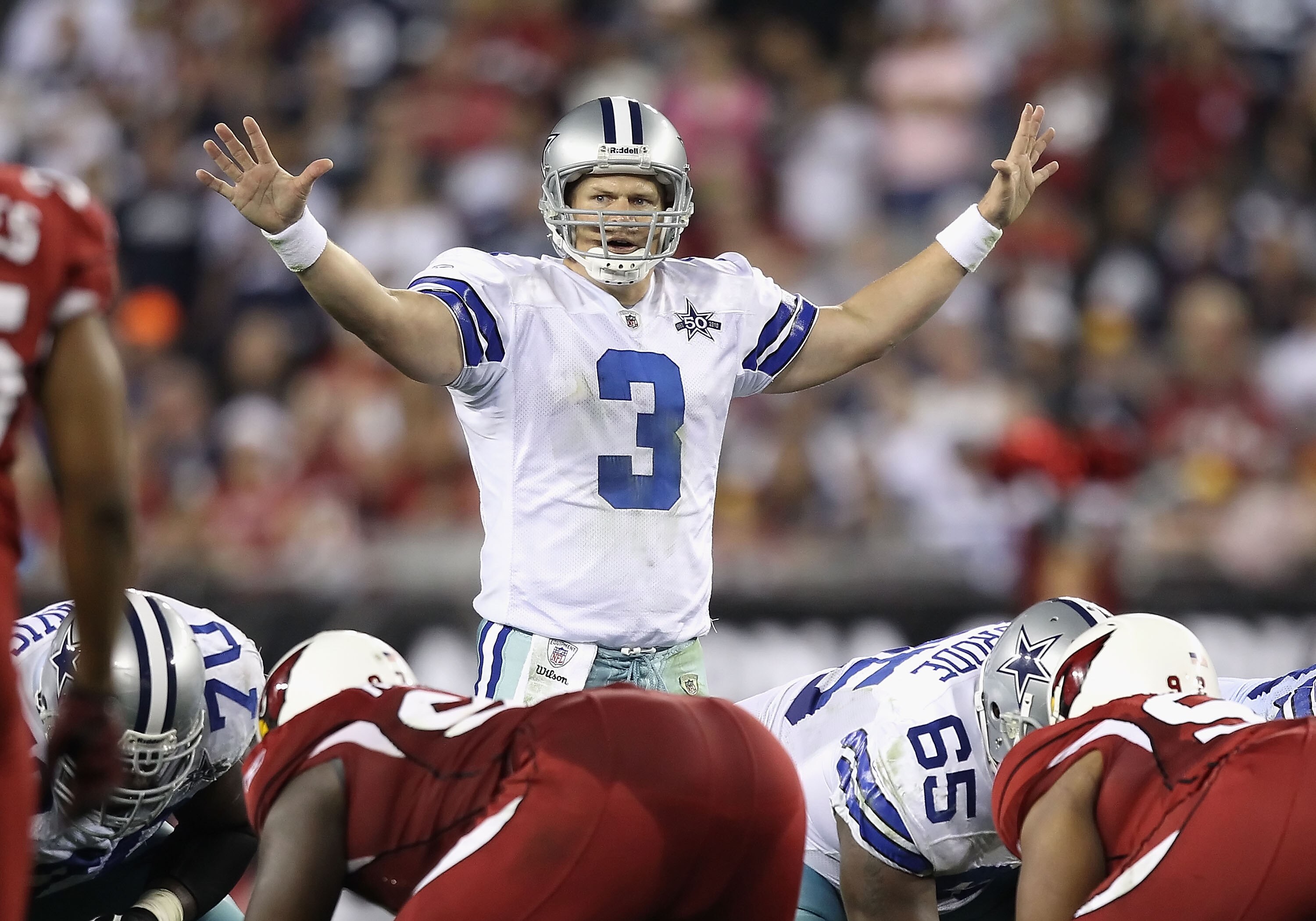 GLENDALE, AZ - DECEMBER 25:  Quarterback Jon Kitna #3 of the Dallas Cowboys prepares to snap the ball during the NFL game against the Arizona Cardinals at the University of Phoenix Stadium on December 25, 2010 in Glendale, Arizona.  The Cardinals defeated