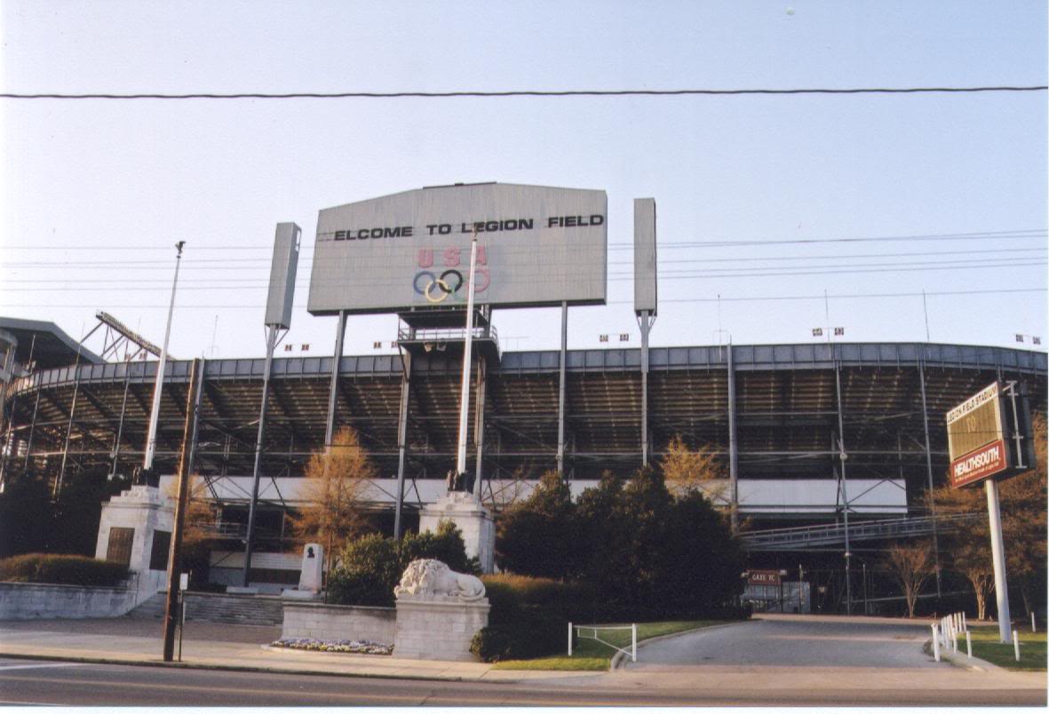 The stage is set for the first-ever matchup between Pitt and Kentucky's football programs