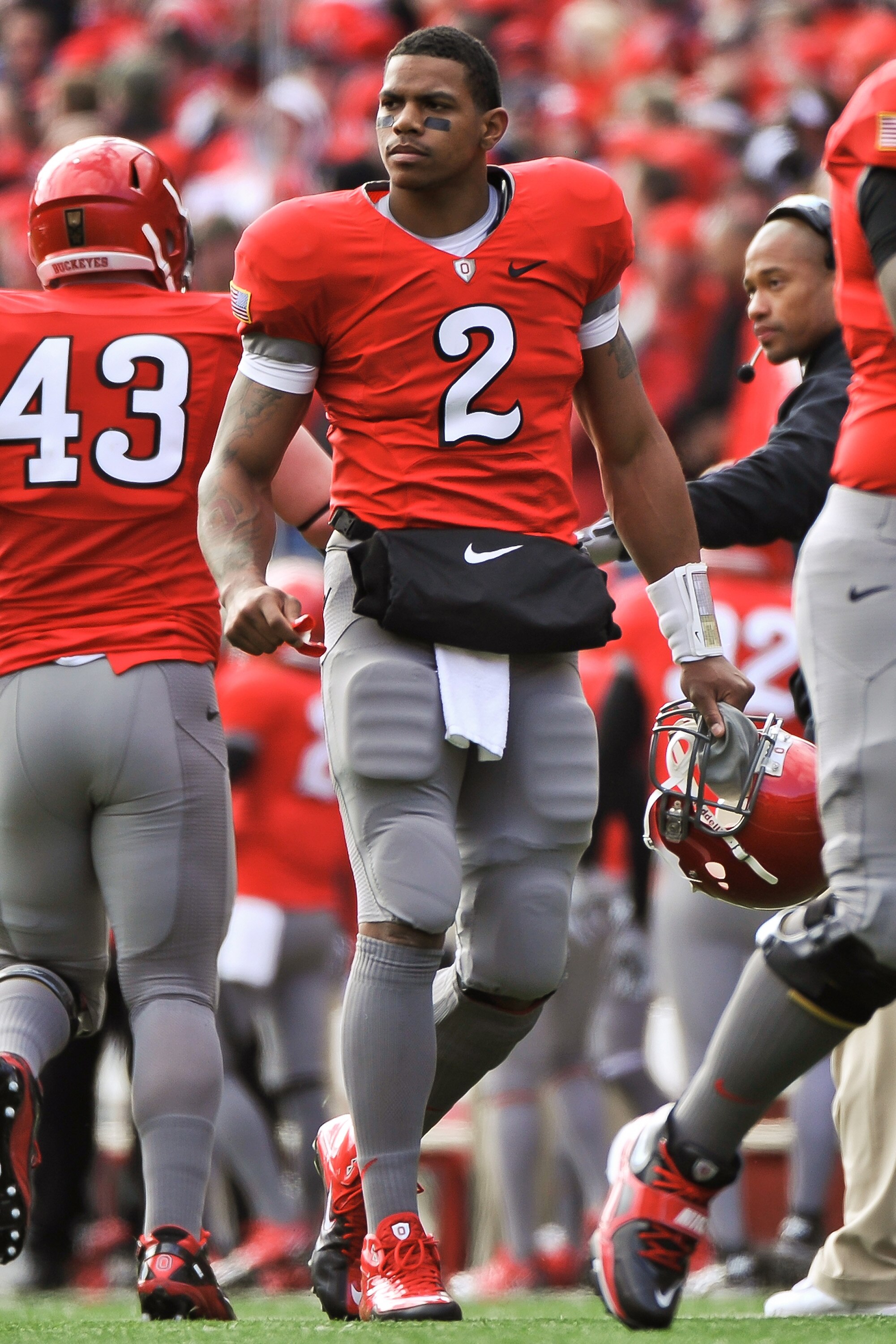 COLUMBUS, OH - NOVEMBER 27:  Quarterback Terrelle Pryor #2 of the Ohio State Buckeyes prepares to take the field against the Michigan Wolverines at Ohio Stadium on November 27, 2010 in Columbus, Ohio.  (Photo by Jamie Sabau/Getty Images)