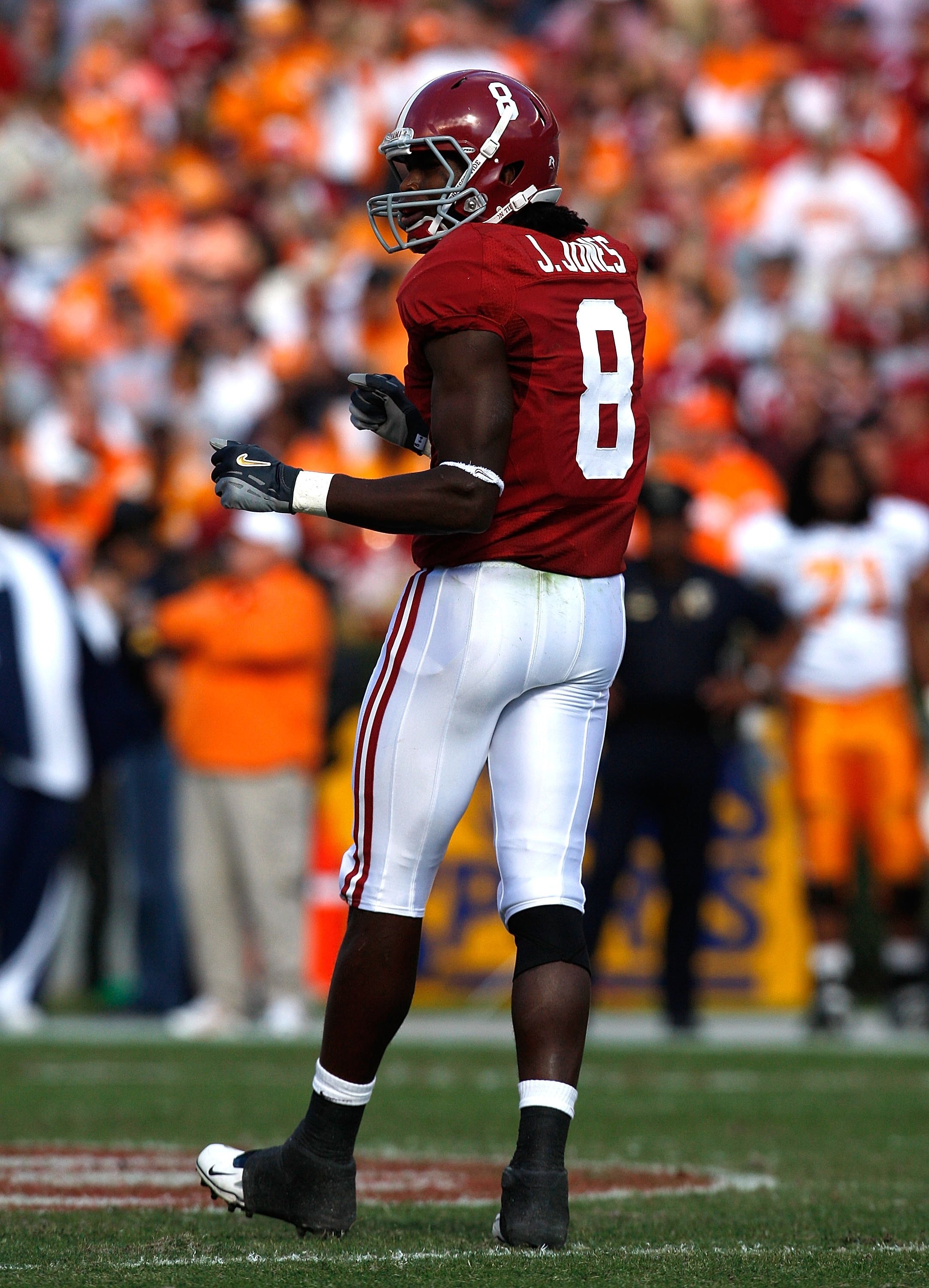 TUSCALOOSA, AL - OCTOBER 24:  Julio Jones #8 of the Alabama Crimson Tide against the Tennessee Volunteers at Bryant-Denny Stadium on October 24, 2009 in Tuscaloosa, Alabama.  (Photo by Kevin C. Cox/Getty Images)
