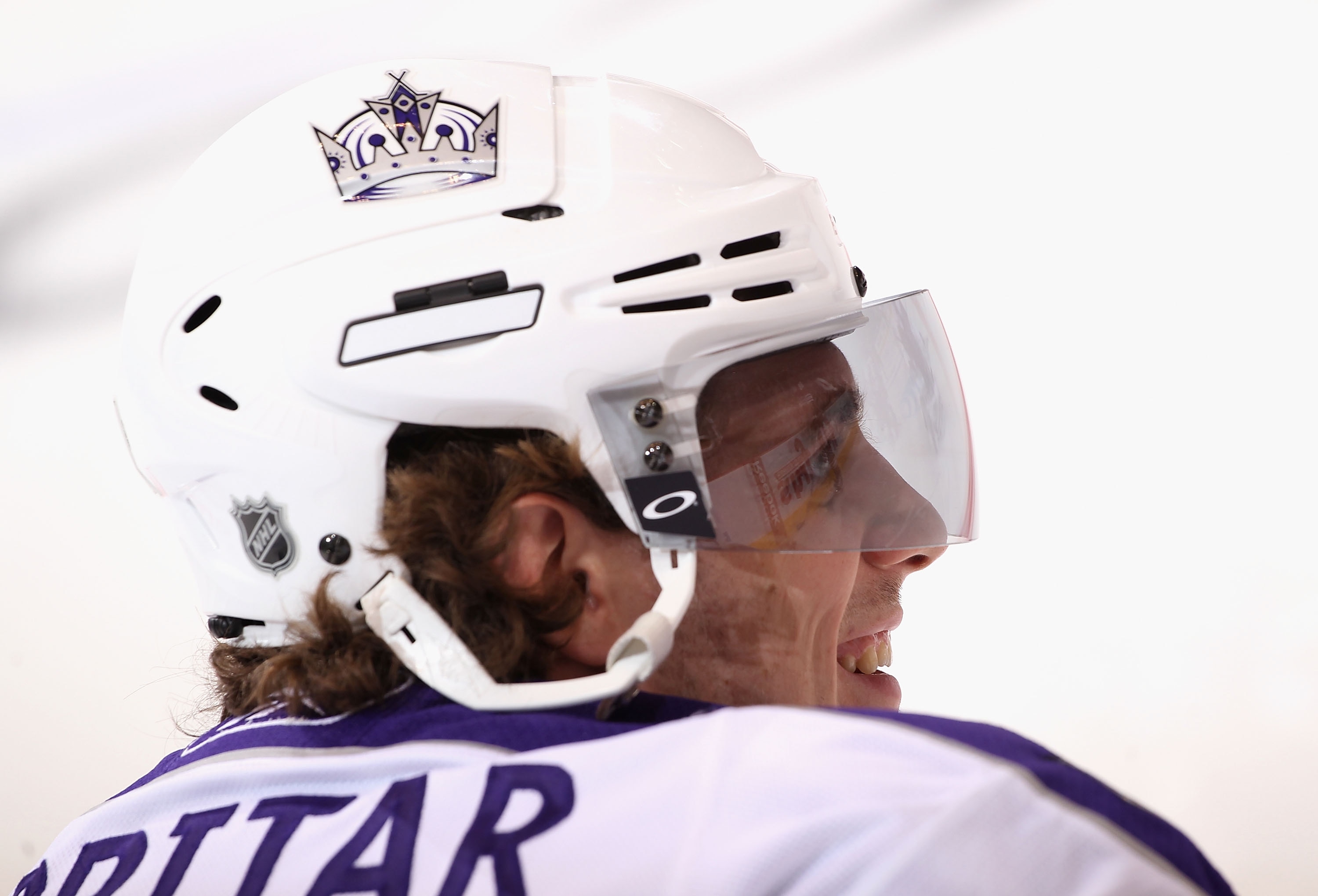 GLENDALE, AZ - DECEMBER 29:  Anze Kopitar #11 of the Los Angeles Kings before the NHL game against the Phoenix Coyotes at Jobing.com Arena on December 29, 2010 in Glendale, Arizona.  The Coyotes defeated the Kings 6-3.  (Photo by Christian Petersen/Getty