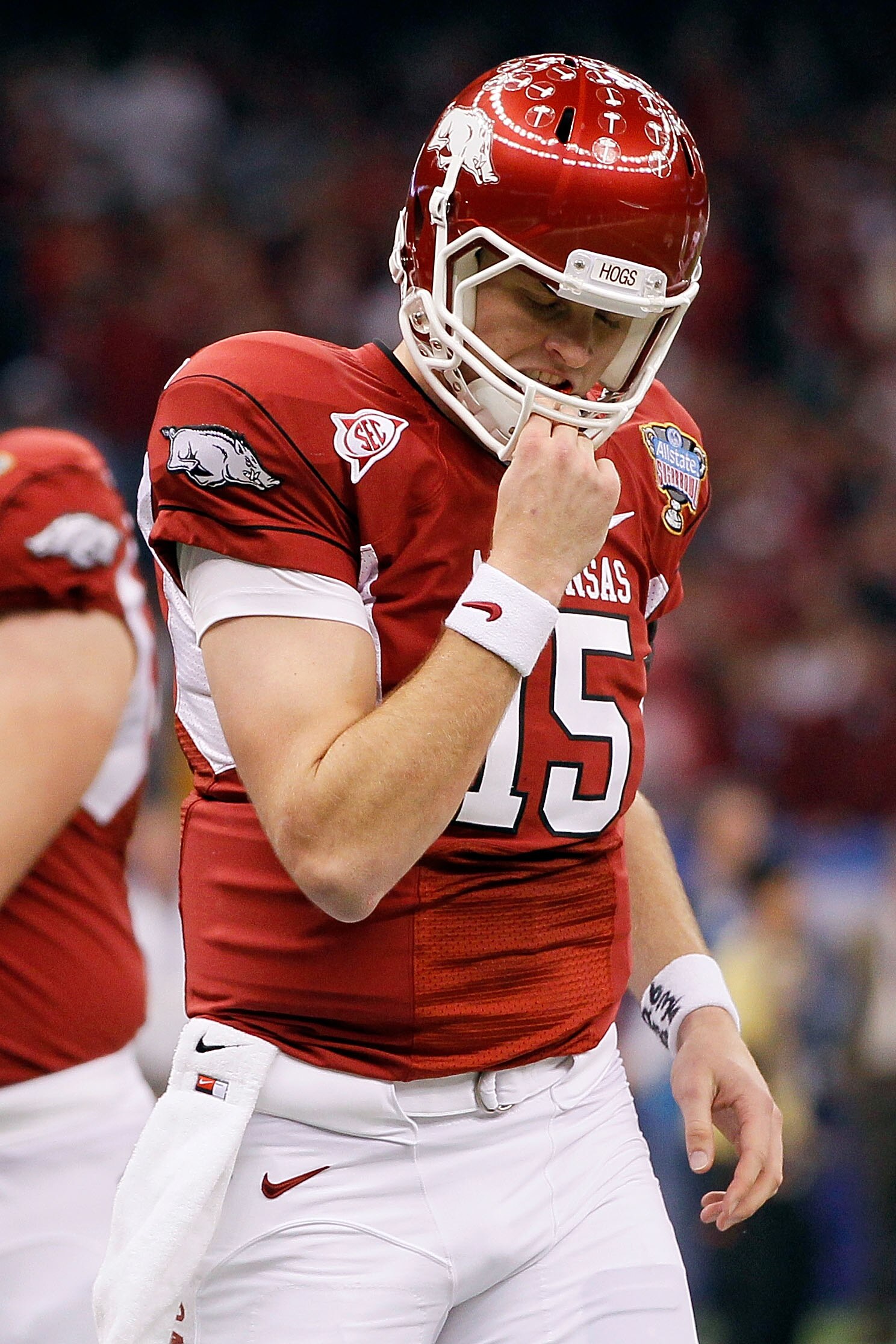 NEW ORLEANS, LA - JANUARY 04:  Quarterback Ryan Mallett #15 of the Arkansas Razorbacks reacts after going three-and-out on their first possesion against the Ohio State Buckeyes during the Allstate Sugar Bowl at the Louisiana Superdome on January 4, 2011 i