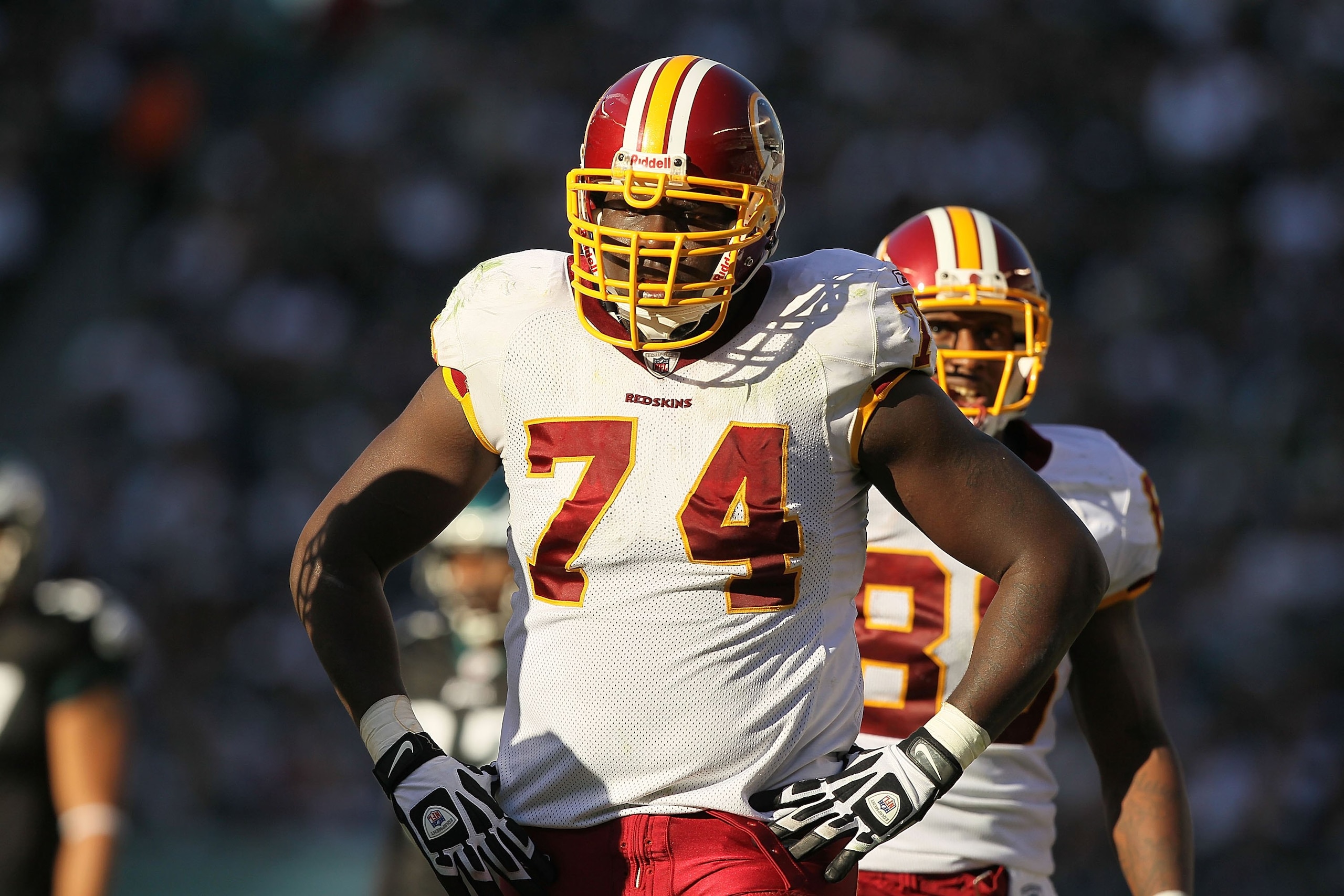 PHILADELPHIA - NOVEMBER 29:  Stephon Heyer #74 of the Washington Redskins in action against The Philadelphia Eagles during their game at Lincoln Financial Field on November 29, 2009 in Philadelphia, Pennsylvania.  (Photo by Al Bello/Getty Images)