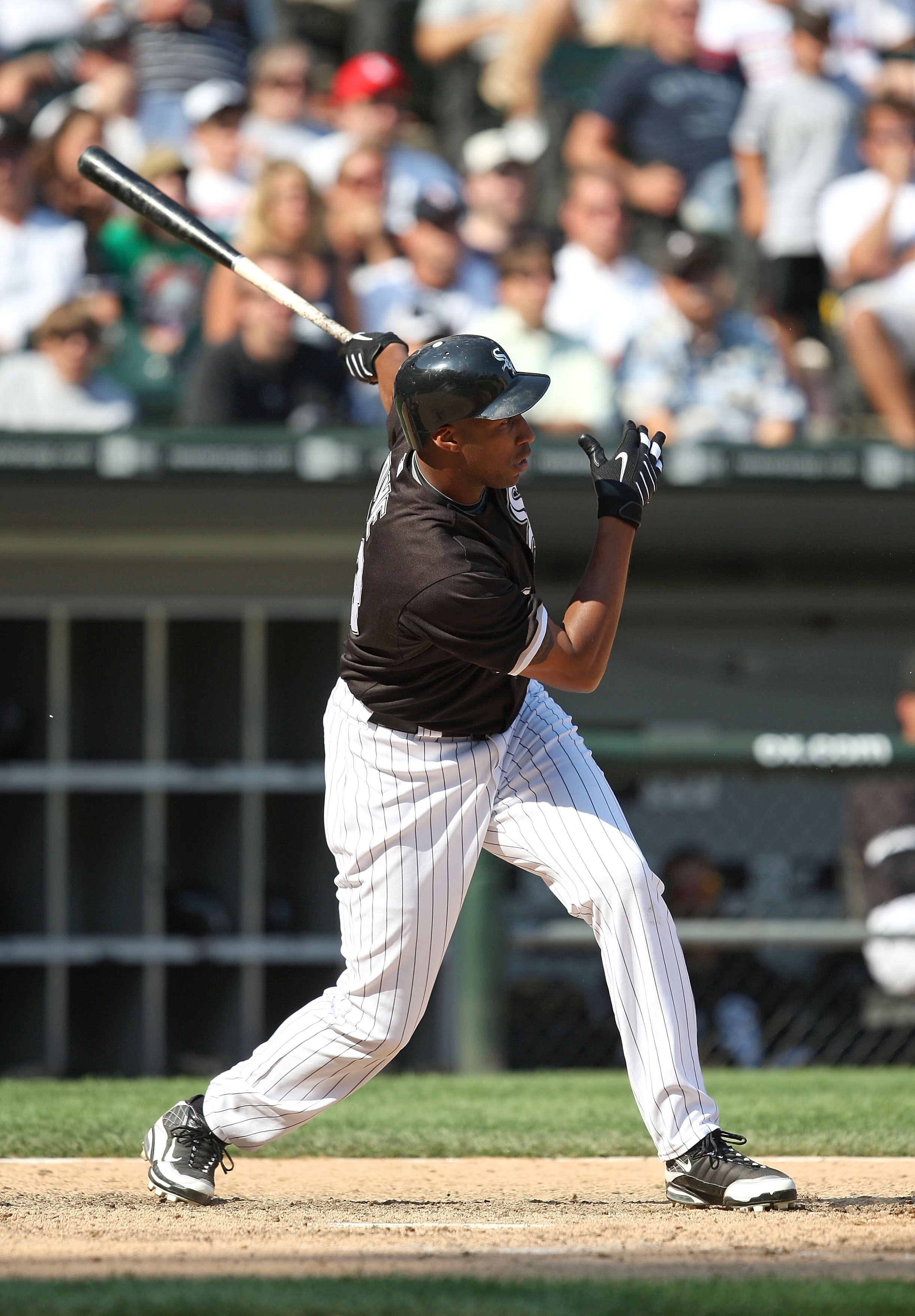 CHICAGO - AUGUST 06:  Jermaine Dye #23 of the Chicago White Sox against the Los Angeles Angels of Anaheim at U.S. Cellular Field on August 6, 2009 in Chicago, Illinois. The Angels won 9-5.  (Photo by Jonathan Daniel/Getty Images)