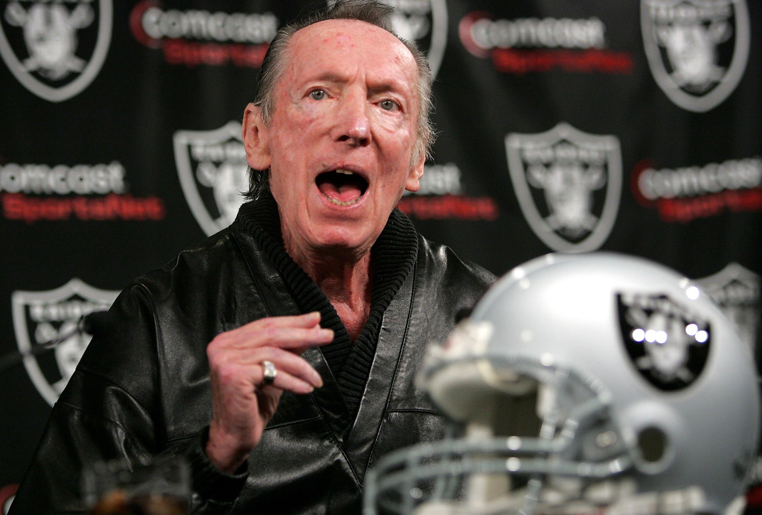 ALAMEDA, CA - JANUARY 23:  Oakland Raiders owner Al Davis speaks during a news conference introducing new Raiders head coach Lane Kiffin on January 23, 2007 in Alameda, California. Kiffin, a 31 year-old offensive coordinator from the University of Souther
