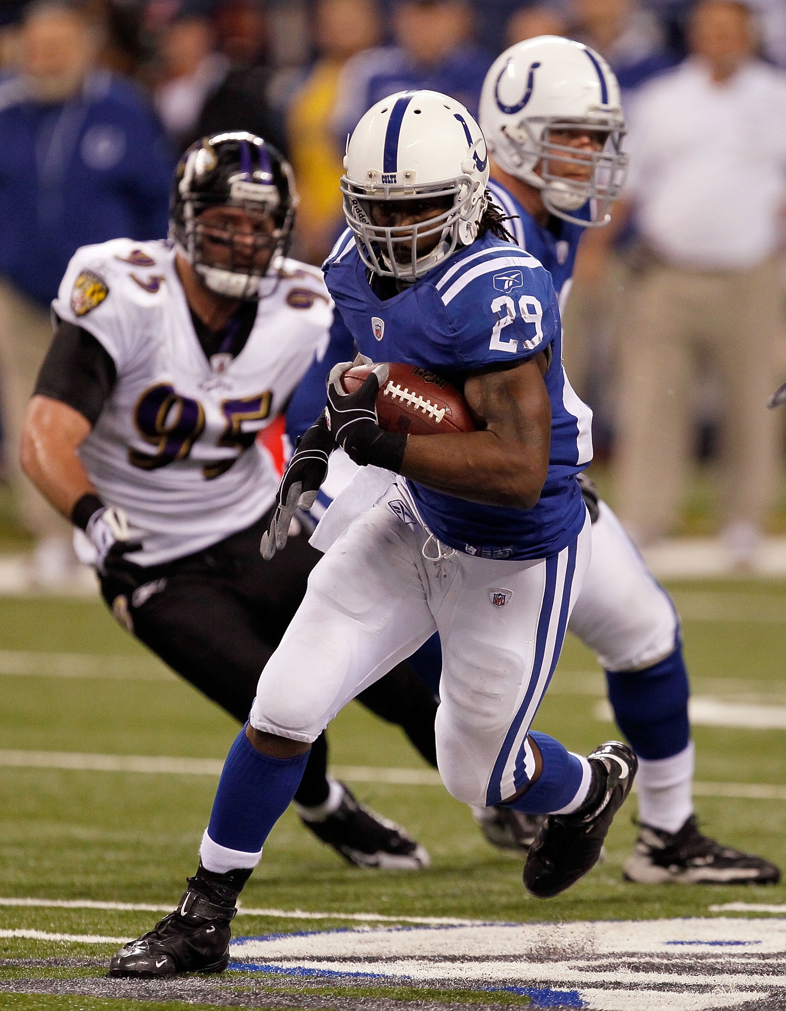 INDIANAPOLIS - JANUARY 16: Joseph Addai #29 of the Indianapolis Colts runs the ball in the second quarter against the Baltimore Ravens in the AFC Divisional Playoff Game at Lucas Oli Stadium on January 16, 2010 in Indianapolis, Indiana. (Photo by Jonath INDIANAPOLIS - JANUARY 16: Joseph Addai #29 of the Indianapolis Colts runs the ball in the second quarter against the Baltimore Ravens in the AFC Divisional Playoff Game at Lucas Oli Stadium on January 16, 2010 in Indianapolis, Indiana. (Photo by Jonath