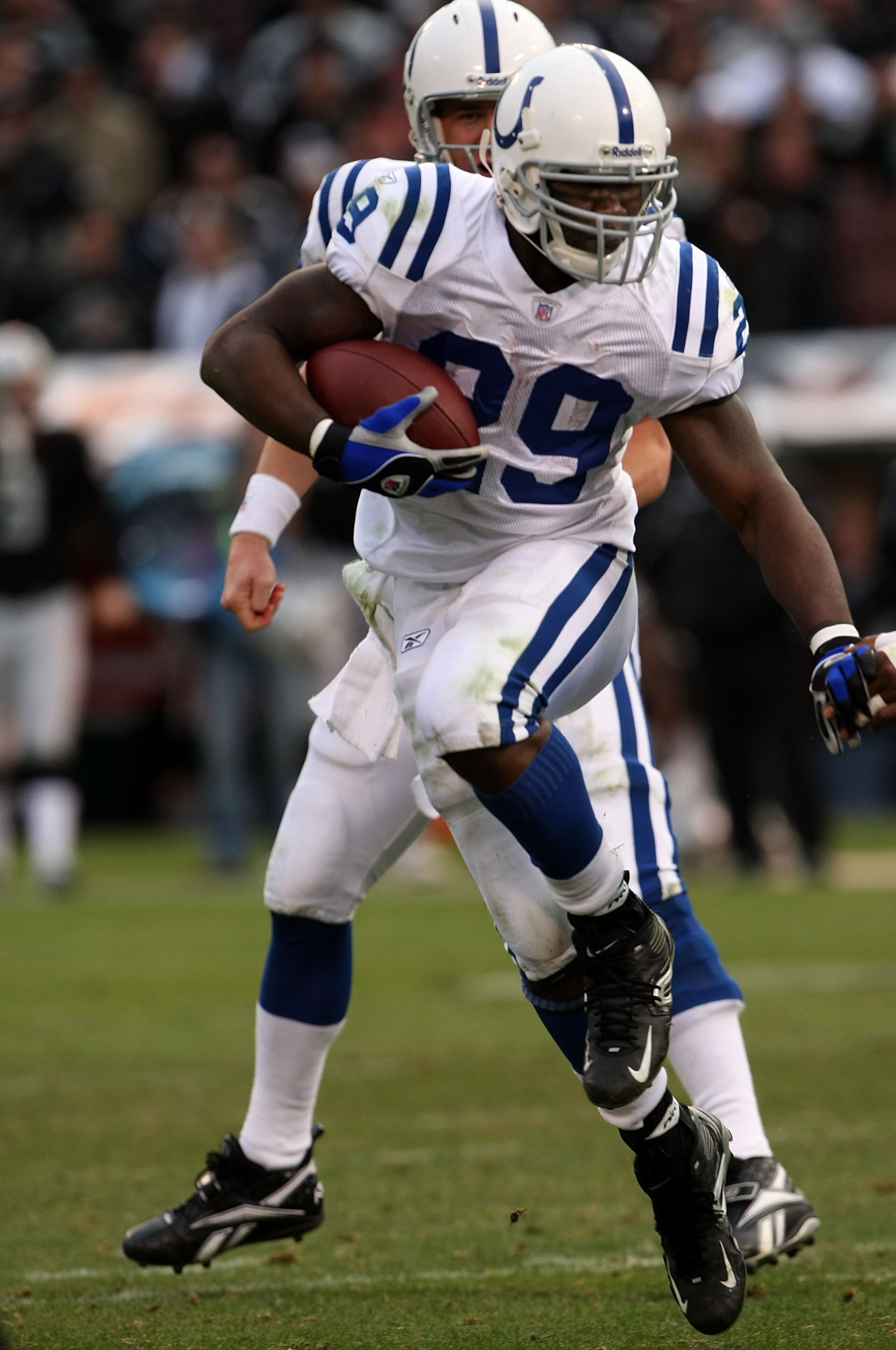 OAKLAND, CA - DECEMBER 16: Running back Joseph Addai #29 of the Indianapolis Colts carries the ball against the Oakland Raiders at McAfee Coliseum December 16, 2007 in Oakland, California. The Colts won 21-14. (Photo by Stephen Dunn/Getty Images) OAKLAND, CA - DECEMBER 16: Running back Joseph Addai #29 of the Indianapolis Colts carries the ball against the Oakland Raiders at McAfee Coliseum December 16, 2007 in Oakland, California. The Colts won 21-14. (Photo by Stephen Dunn/Getty Images)