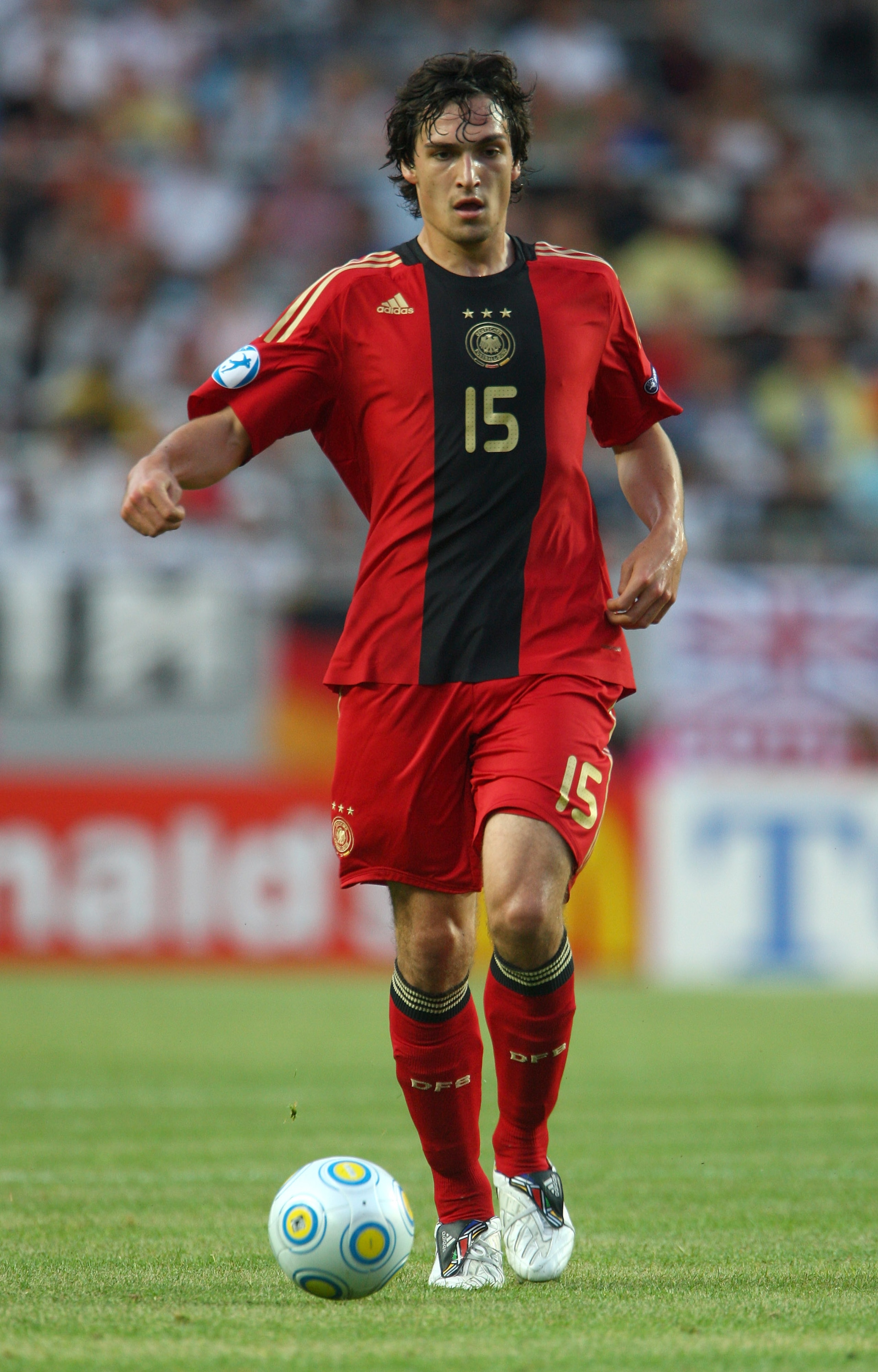 MALMO, SWEDEN - JUNE 29:  Mats Hummels of Germany during the UEFA U21 European Championships Final match between England and Germany at the New Stadium on June 29, 2009 in Malmo, Sweden.  (Photo by Phil Cole/Getty Images)