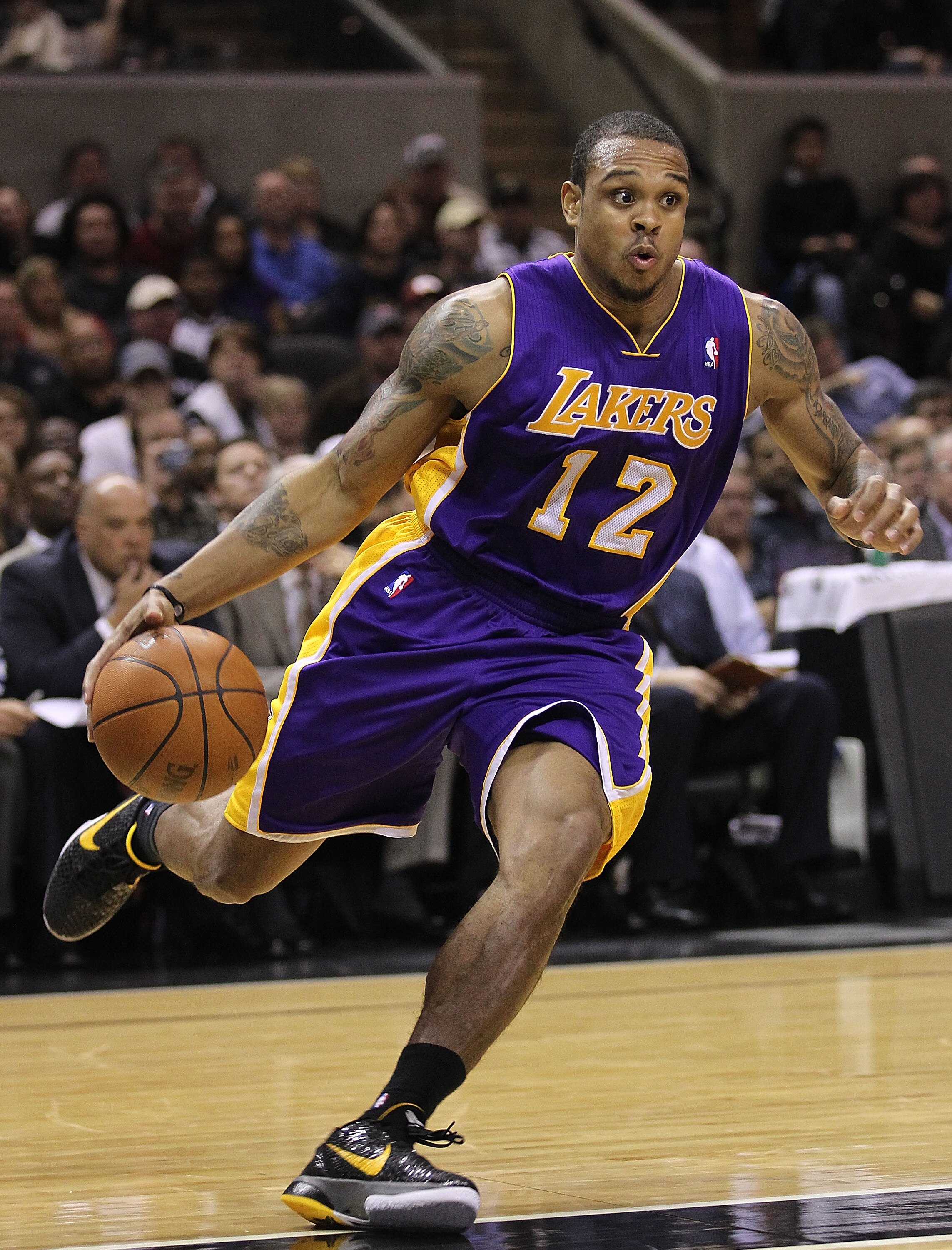 SAN ANTONIO, TX - DECEMBER 28:  Guard Shannon Brown #12 of the Los Angeles Lakers at AT&T Center on December 28, 2010 in San Antonio, Texas.  NOTE TO USER: User expressly acknowledges and agrees that, by downloading and/or using this photograph, user is c