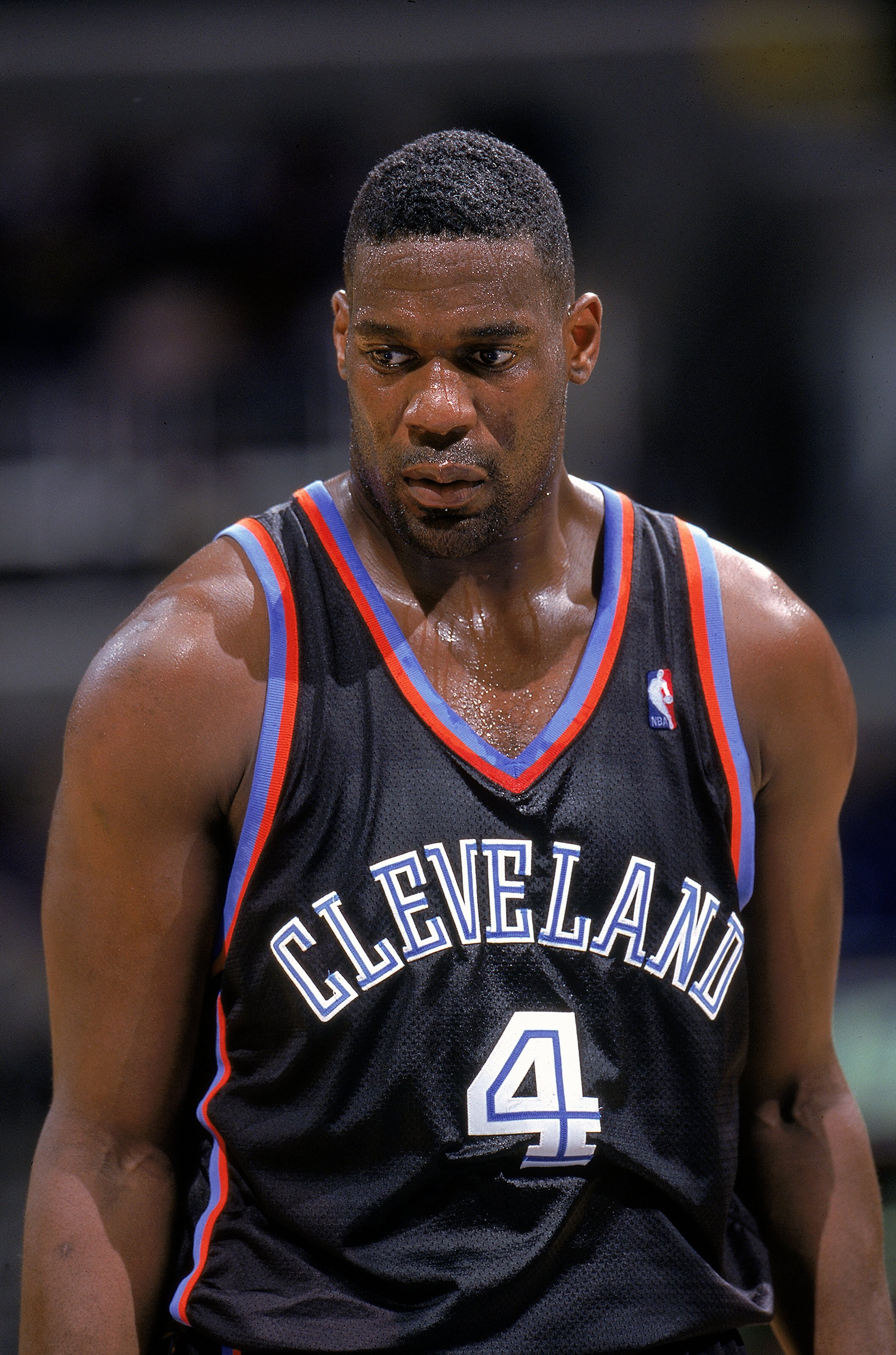 Shawn Kemp #4 of the Cleveland Cavaliers stands on the court during a game against the Washington Wizards at the MCI Center in Washington, D.C. The Cavaliers defeated the Wizards 111-103.