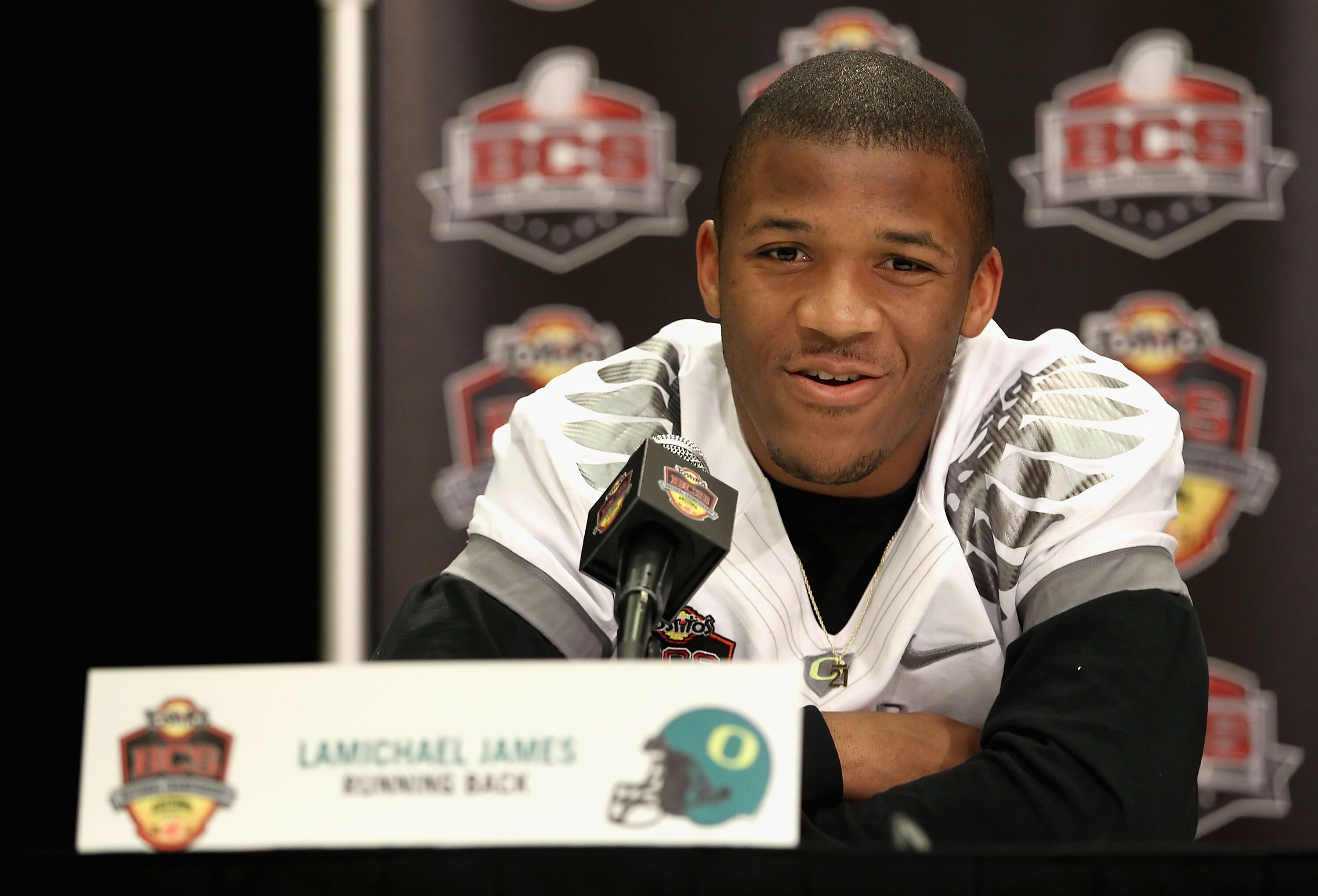SCOTTSDALE, AZ - JANUARY 07:  Runningback LaMichael James #21 of the Oregon Ducks talks with the media during Media Day for the Tostitos BCS National Championship Game at the JW Marriott Camelback Inn on January 7, 2011 in Scottsdale, Arizona.  (Photo by