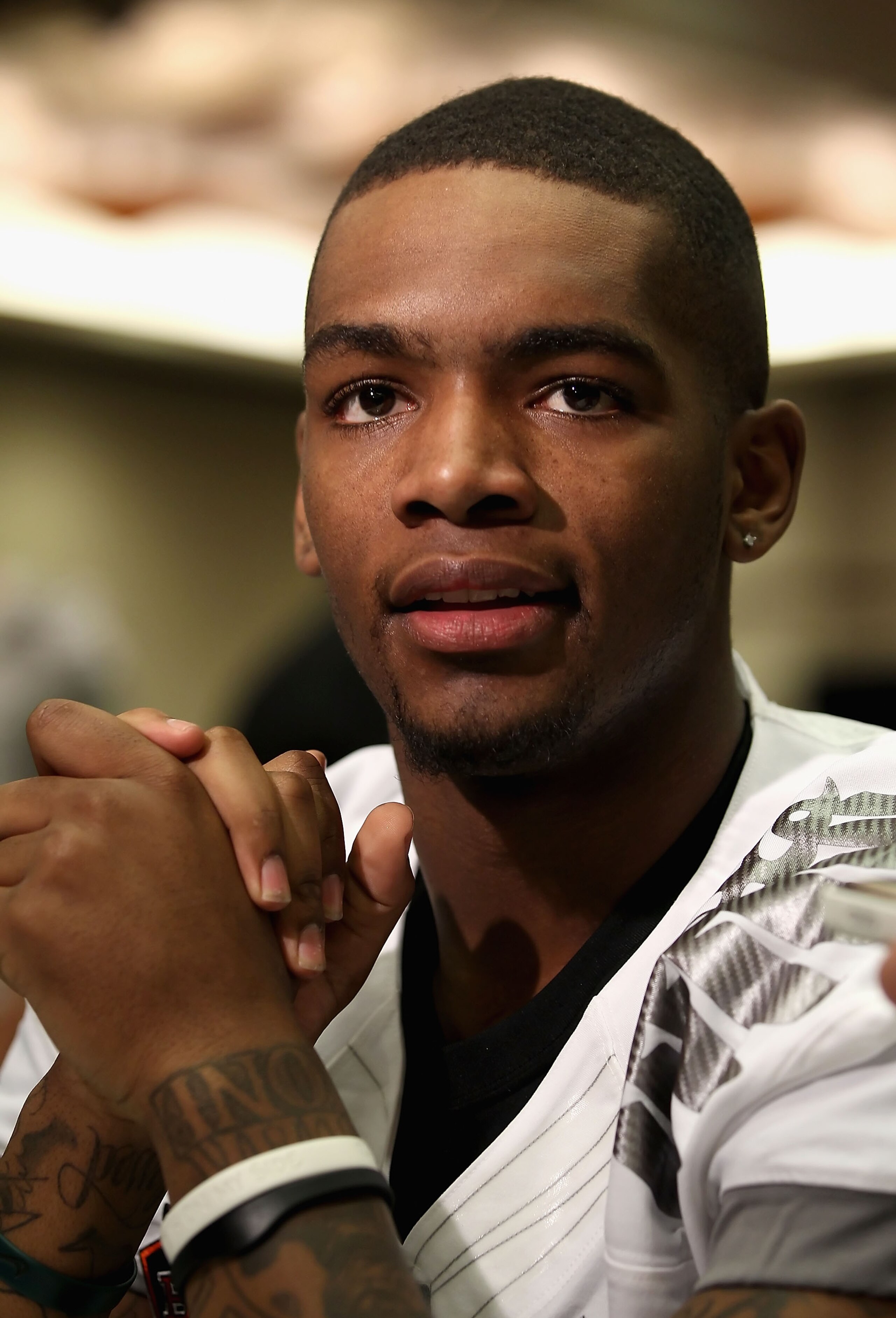 SCOTTSDALE, AZ - JANUARY 07:  Quarterback Darron Thomas #1 of the Oregon Ducks sits at a table during Media Day for the Tostitos BCS National Championship Game at the JW Marriott Camelback Inn on January 7, 2011 in Scottsdale, Arizona.  (Photo by Christia