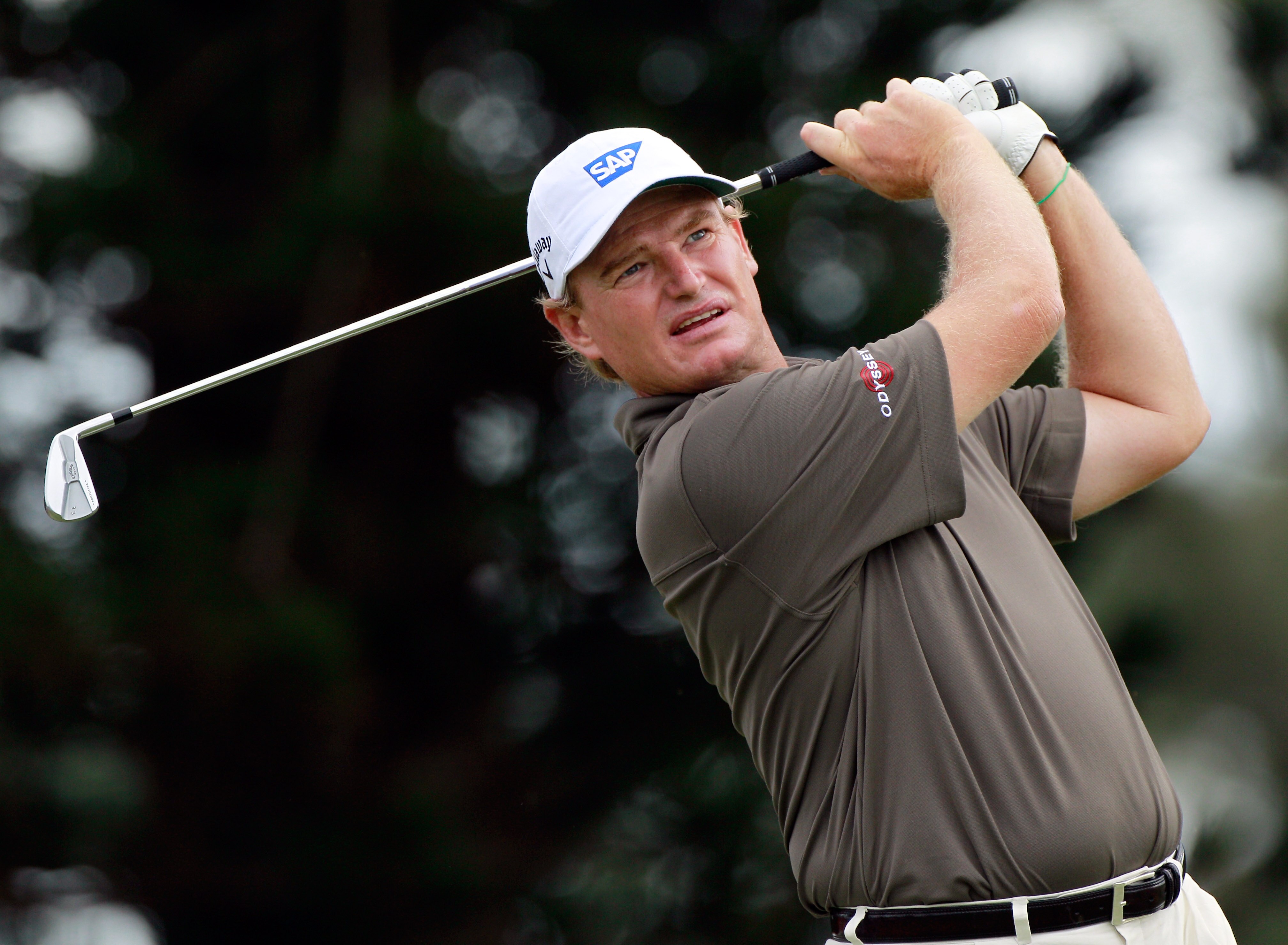 KAPALUA, HI - JANUARY 07:  Ernie Els of South Africa hits a shot on the 2nd hole during the second round of the Hyundai Tournament of Champions at the Plantation course on January 7, 2011 in Kapalua, Hawaii.  (Photo by Sam Greenwood/Getty Images)
